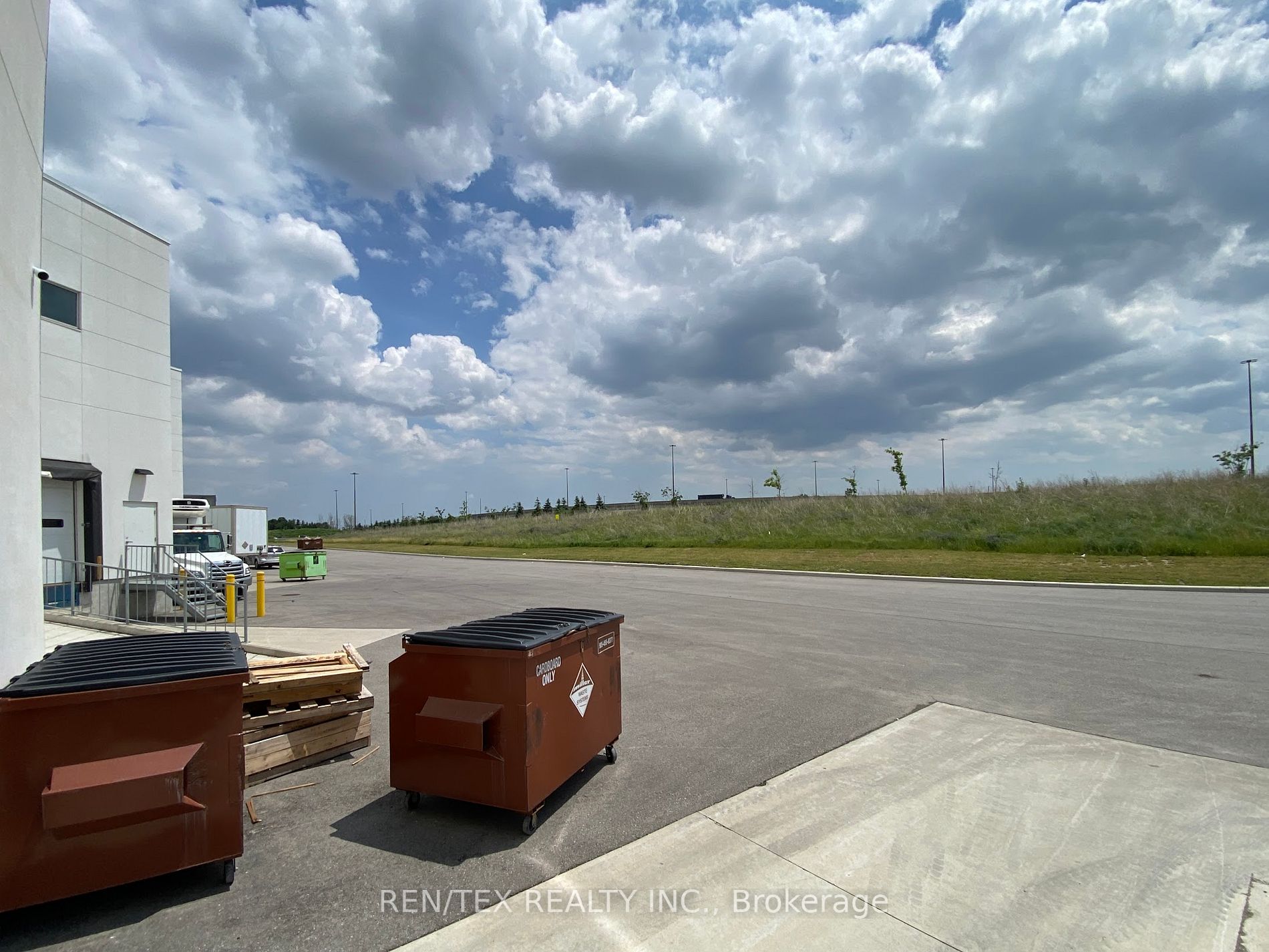 225 Gibraltar Rd, #2