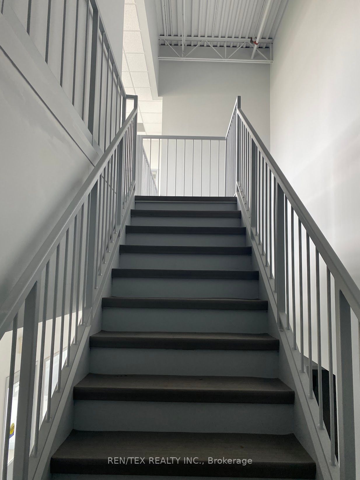 225 Gibraltar Rd, #2