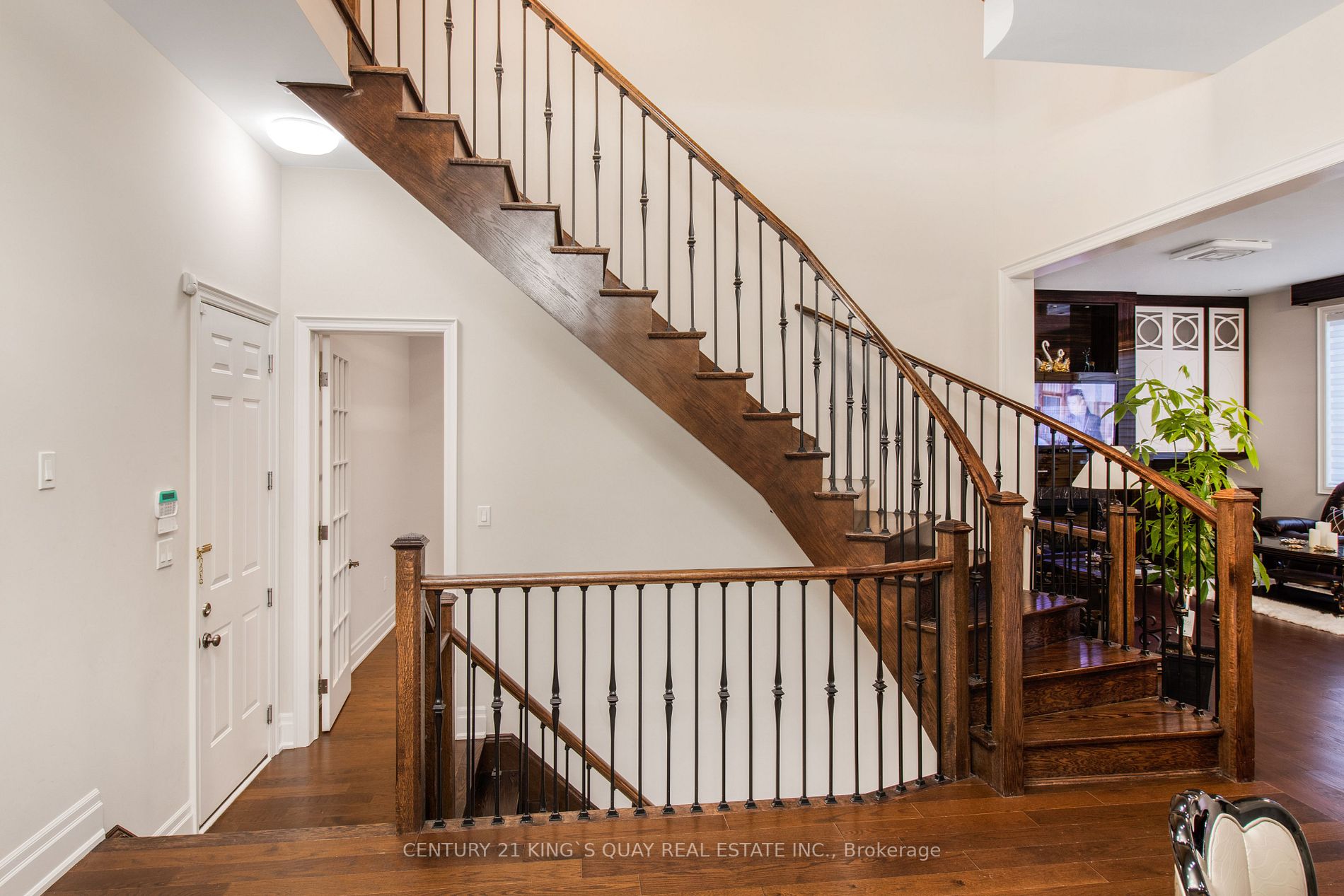 Listing N6193800 - Large Photo # 19