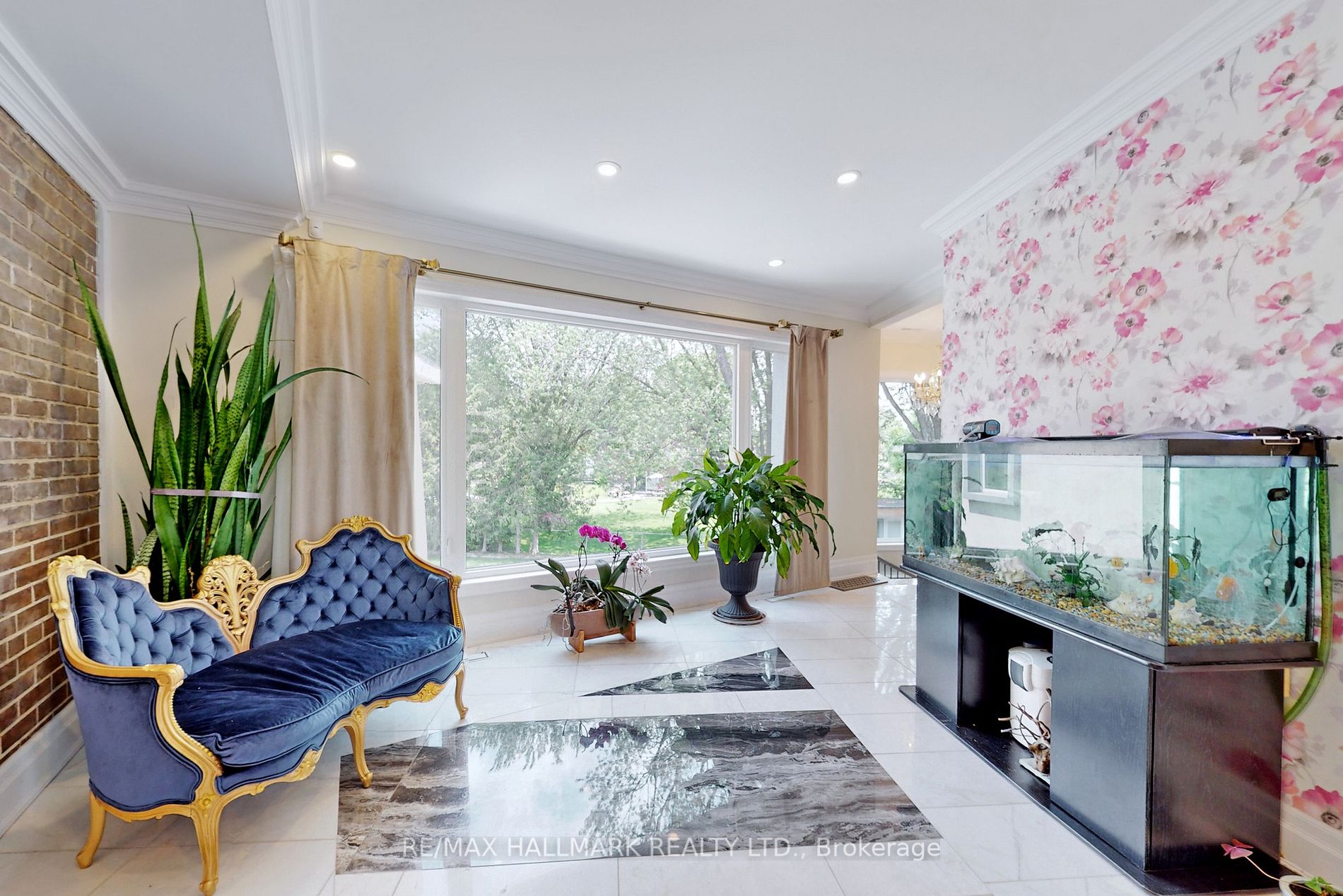 115 Lynwood Cres