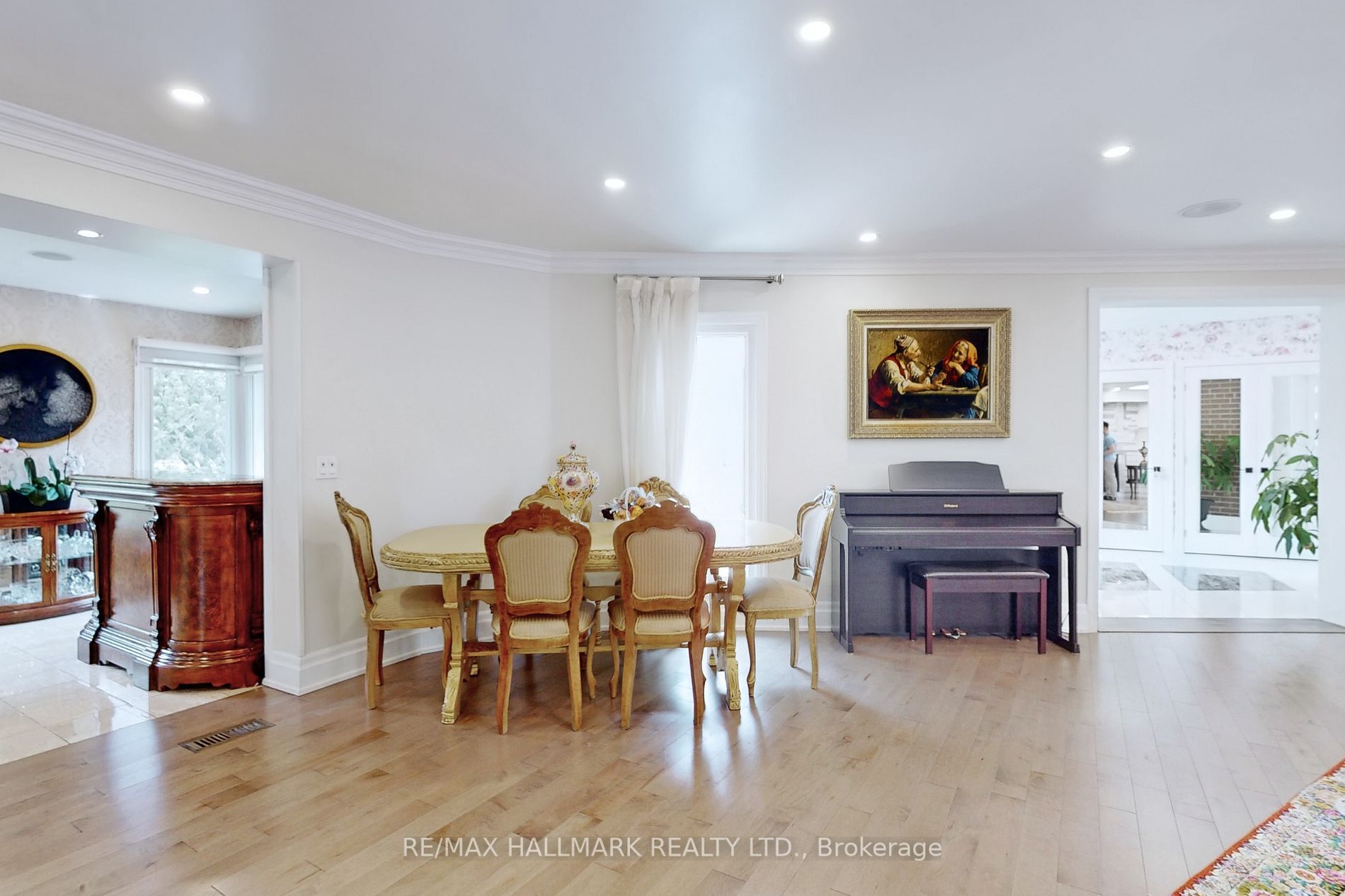 115 Lynwood Cres