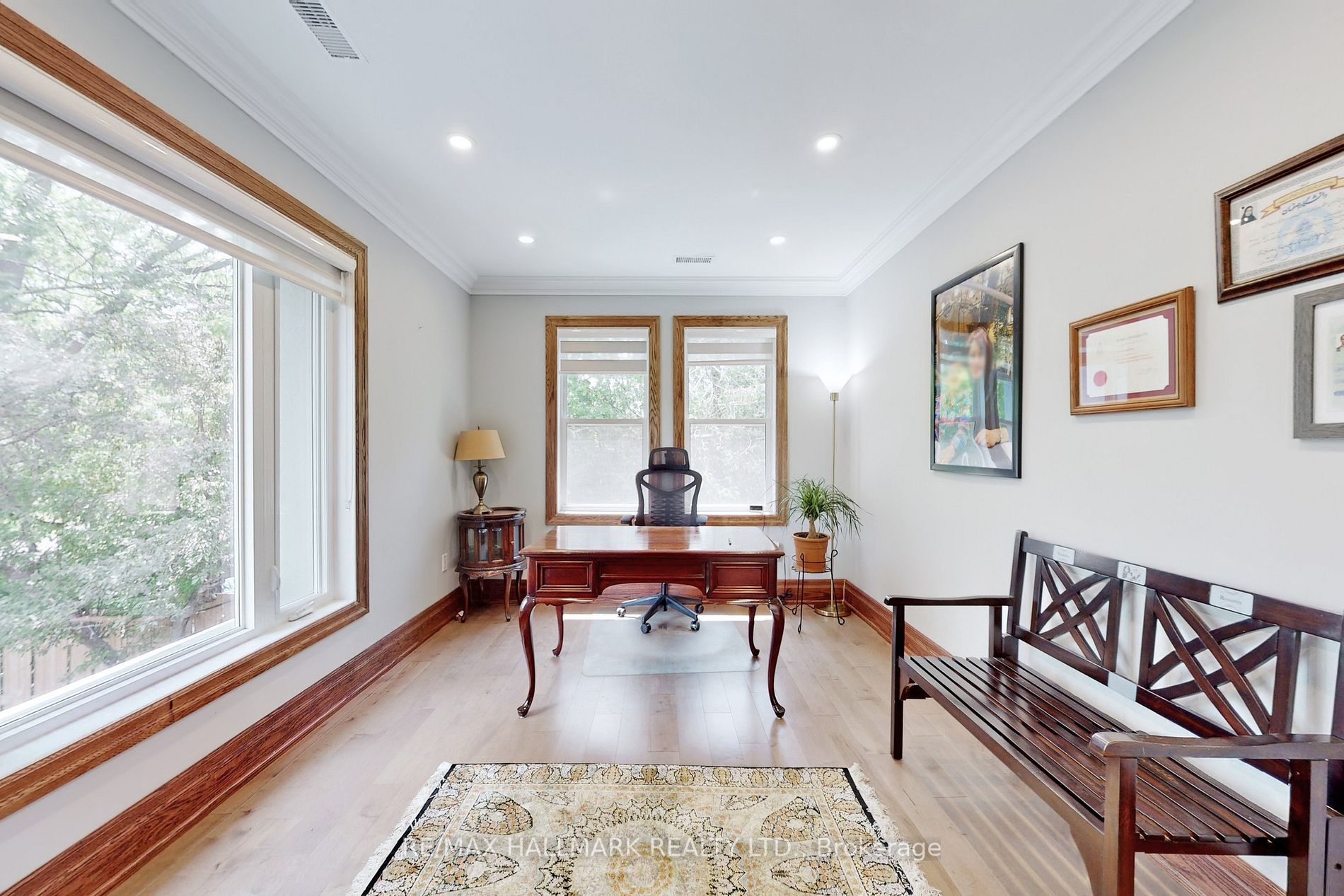 115 Lynwood Cres