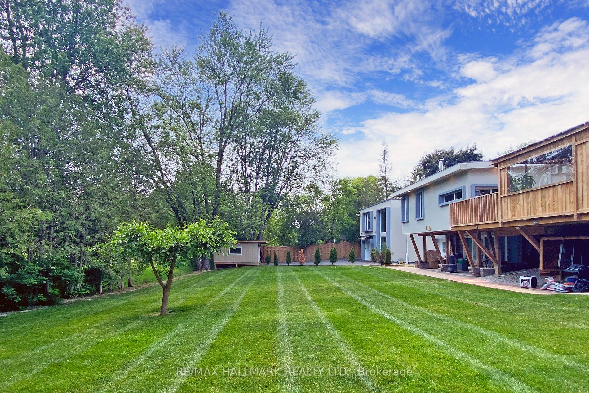 115 Lynwood Cres