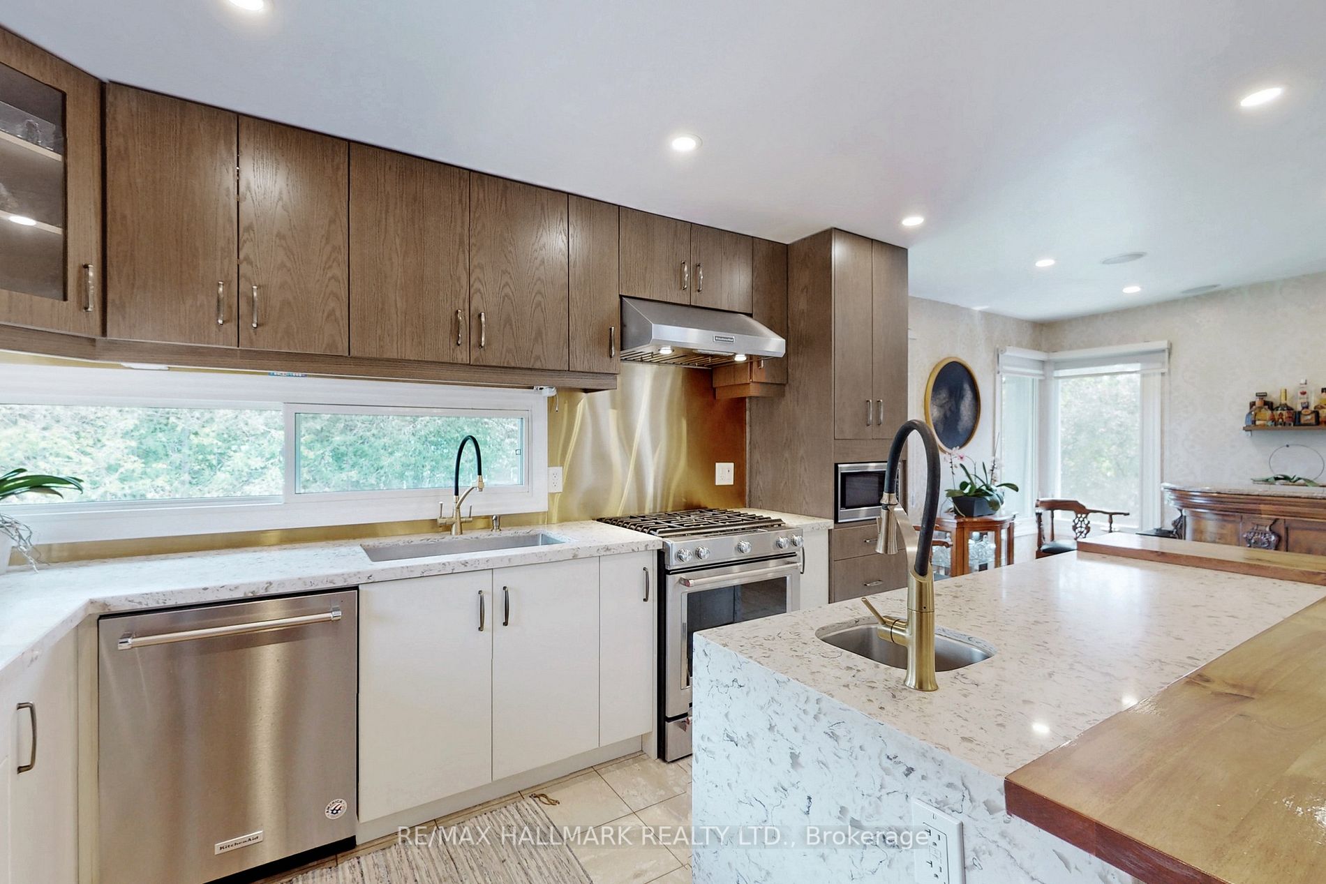 115 Lynwood Cres