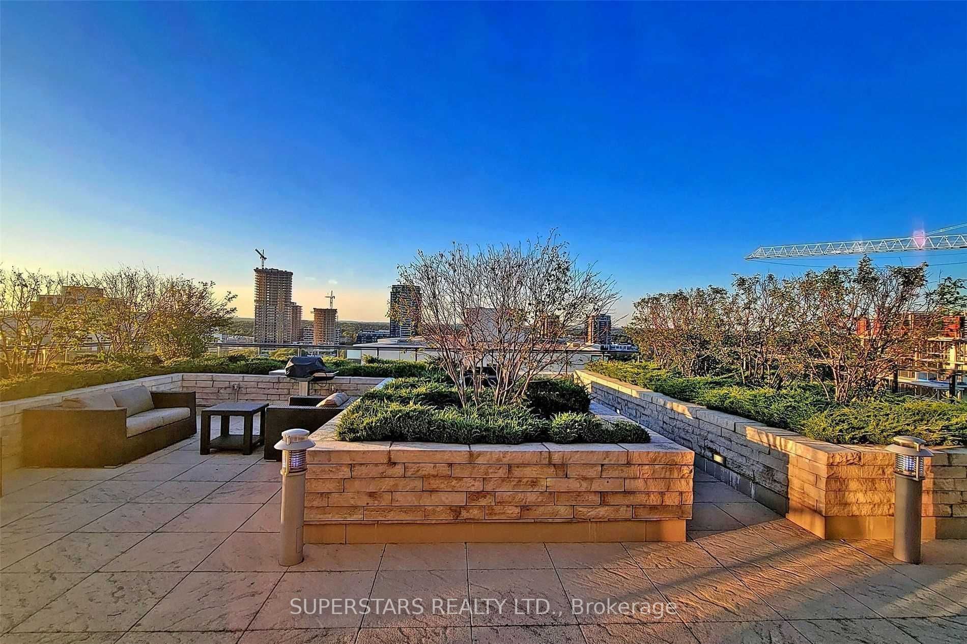 8110 BIRCHMOUNT Road, #522
