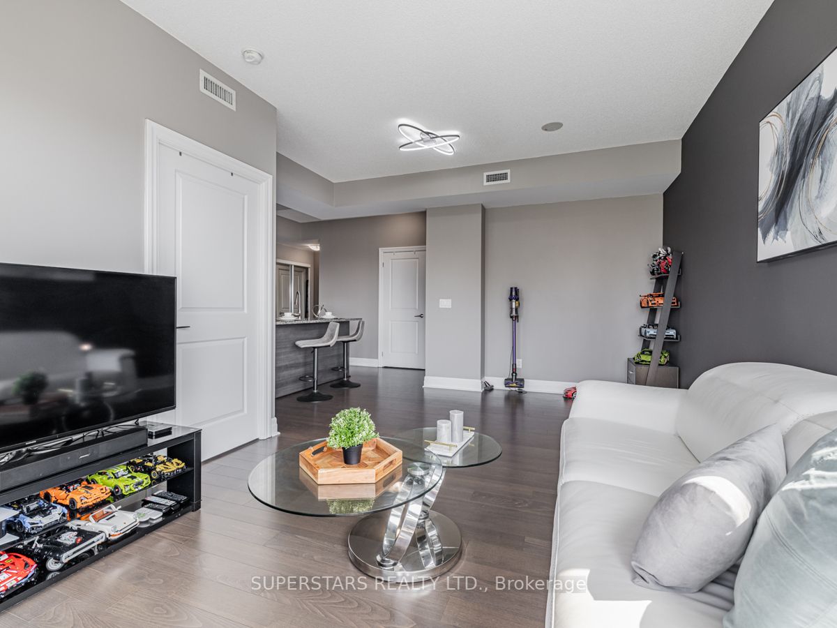 8110 BIRCHMOUNT Road, #522