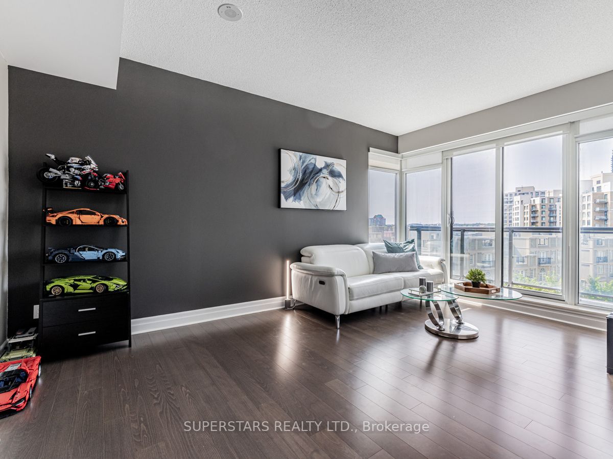 8110 BIRCHMOUNT Road, #522