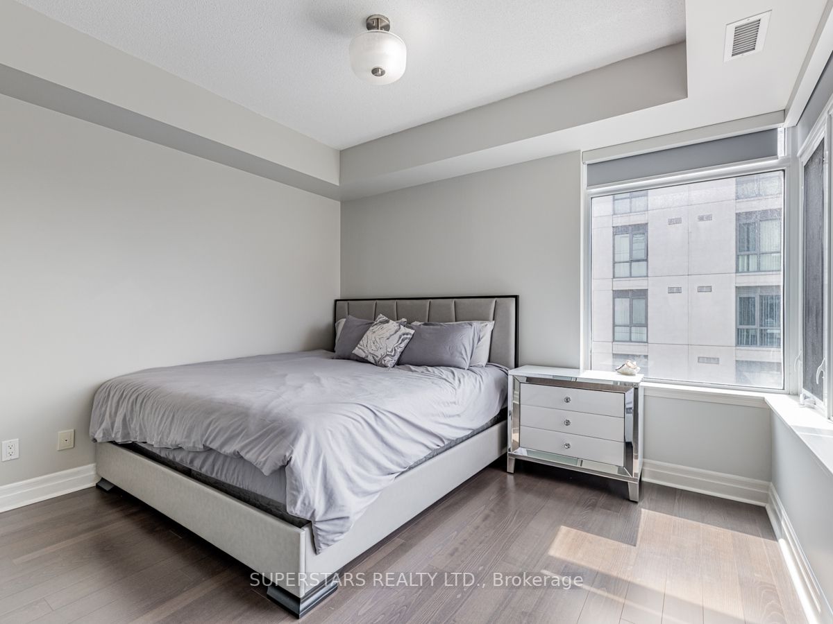 8110 BIRCHMOUNT Road, #522