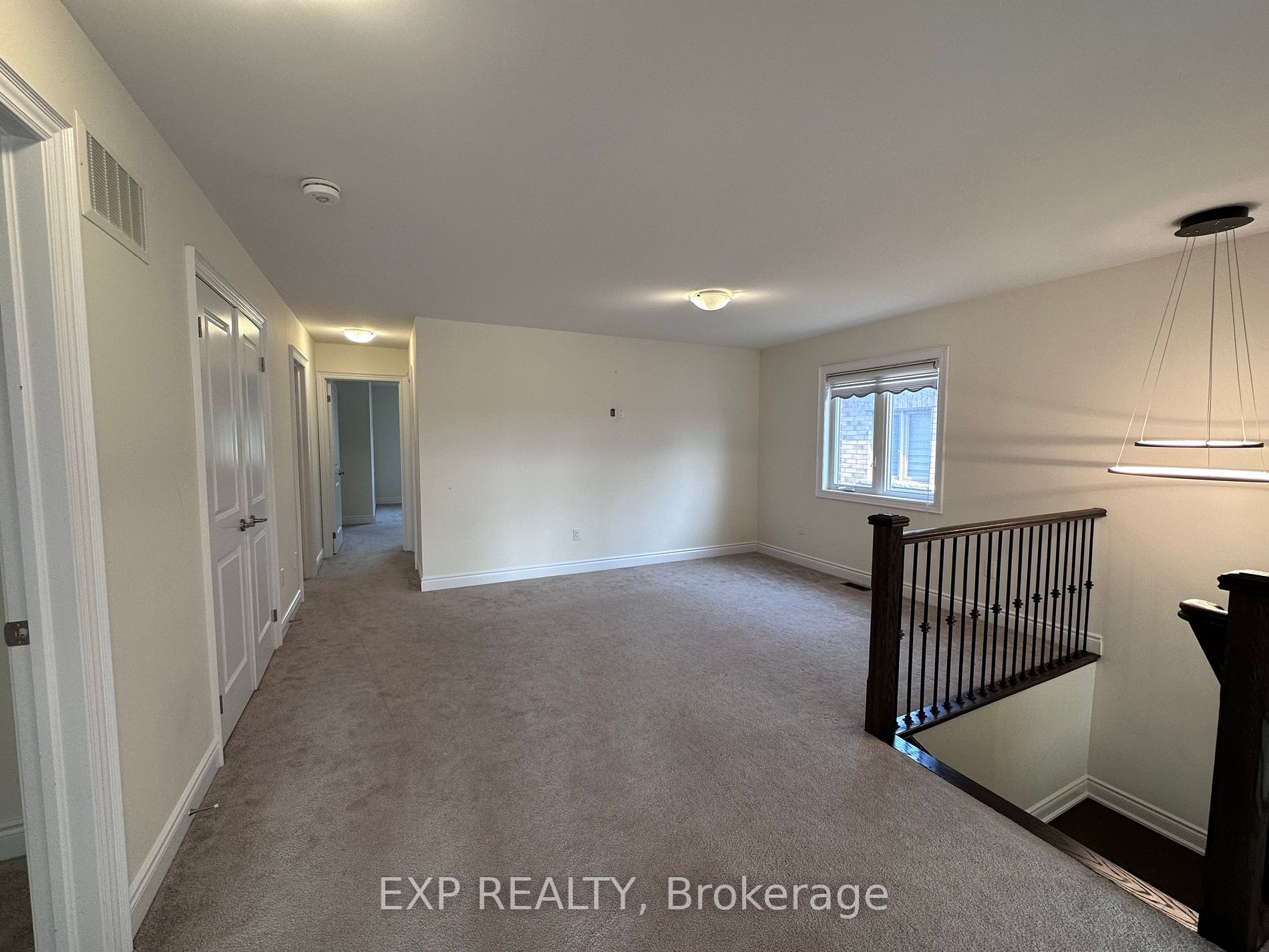 31 Lorne Thomas Place
