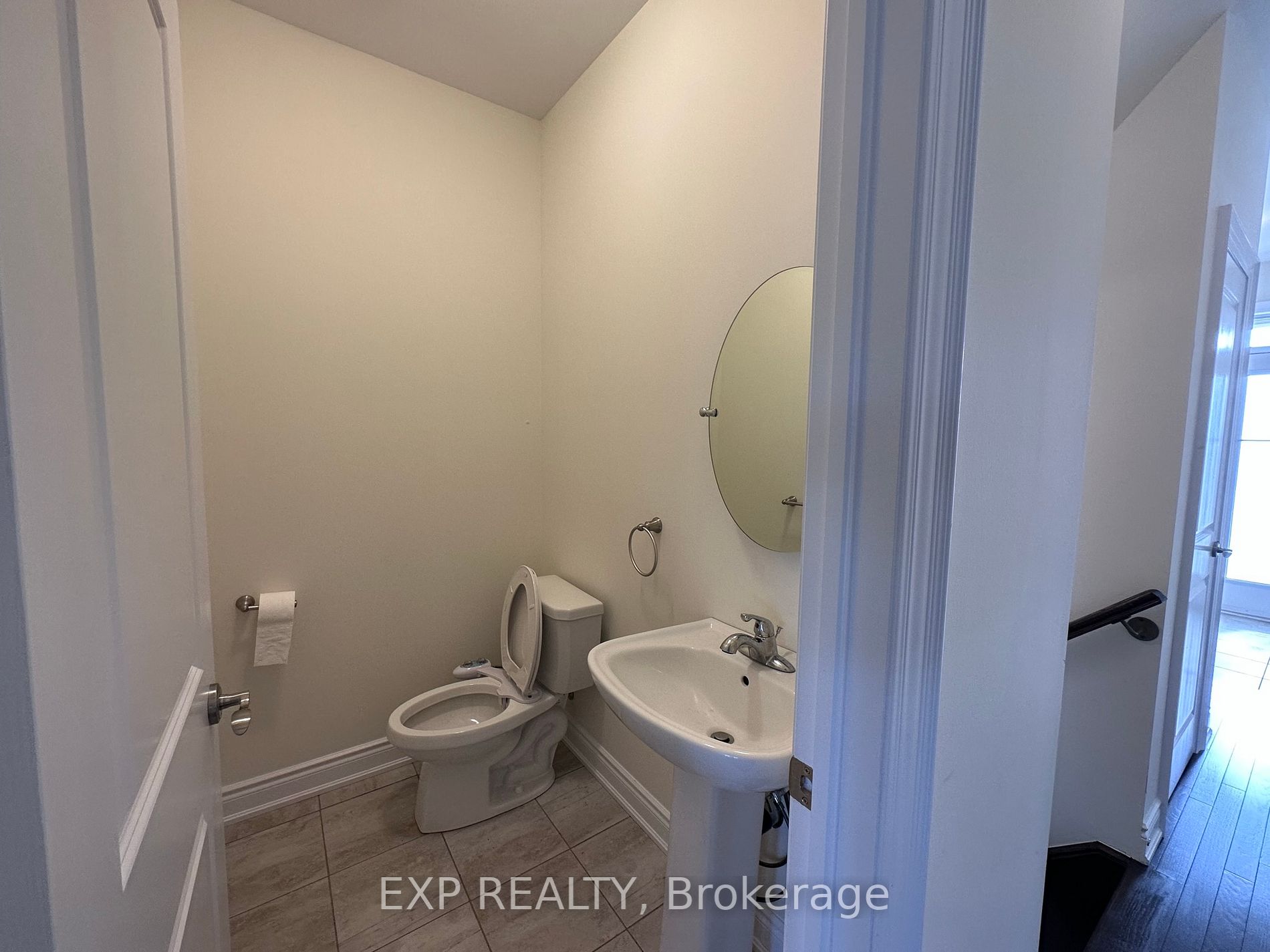31 Lorne Thomas Place