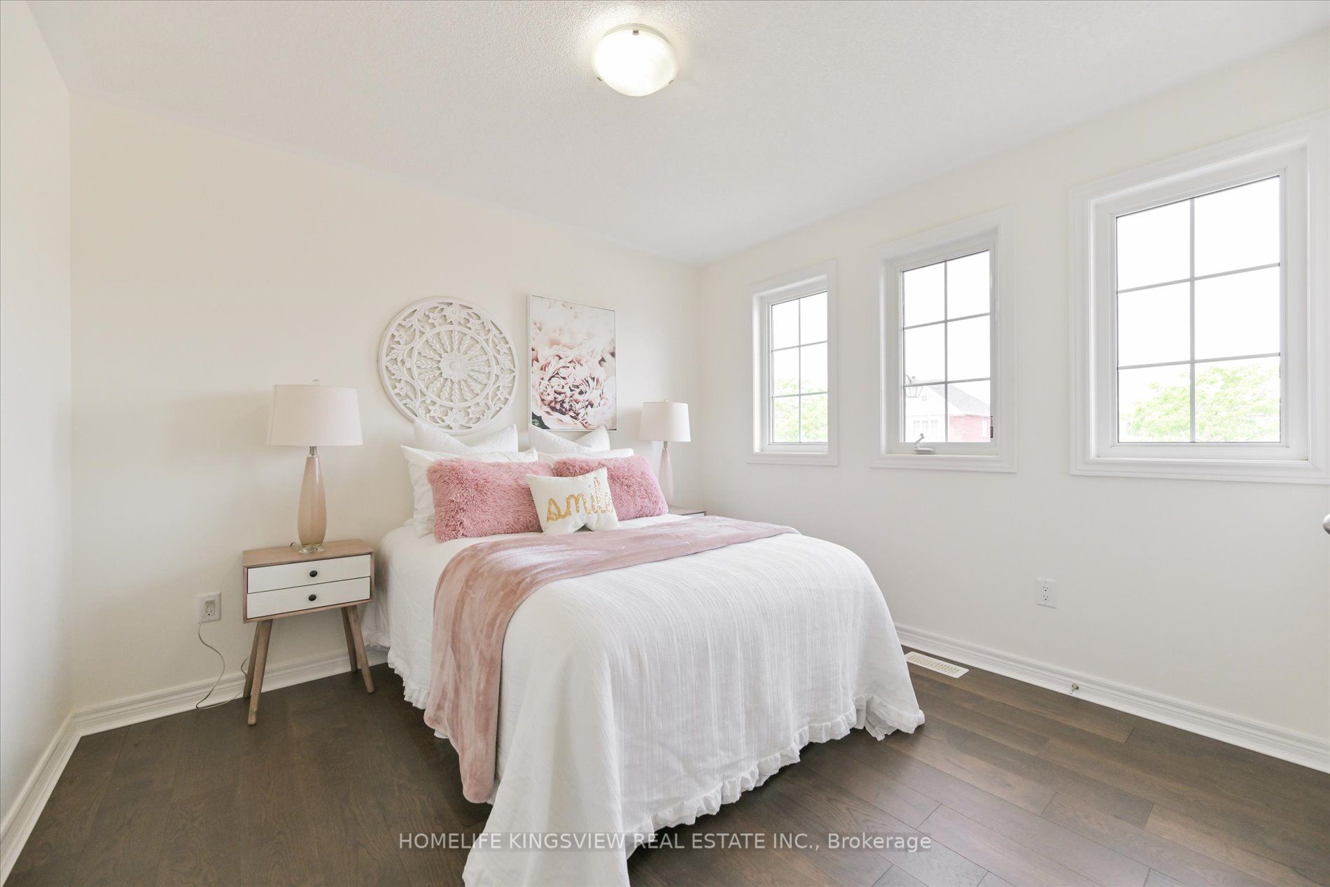 249 Meadowhawk Tr