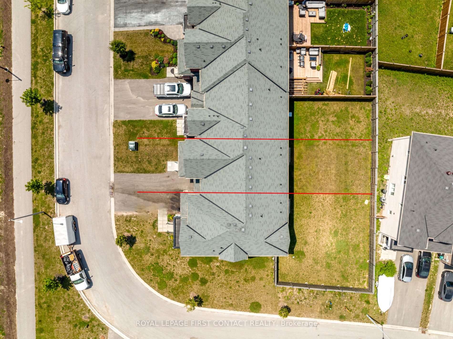 1489 Farrow Cres