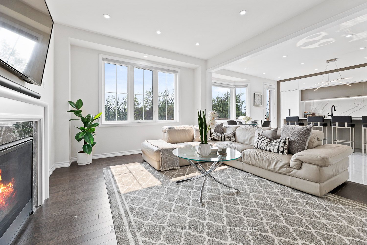 175 Stevenson Cres