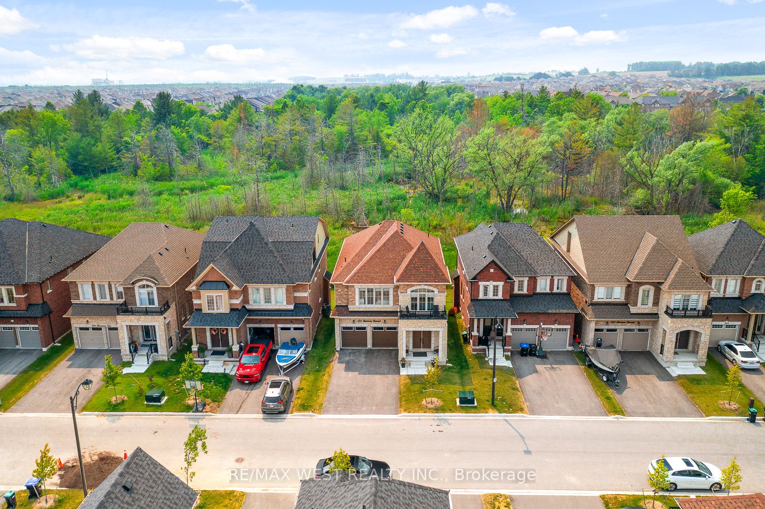 175 Stevenson Cres