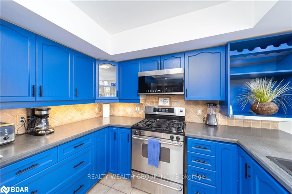 2282 Crystal Beach Rd