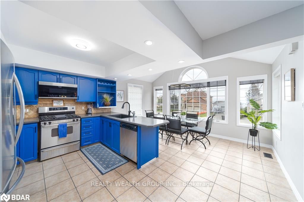 2282 Crystal Beach Rd