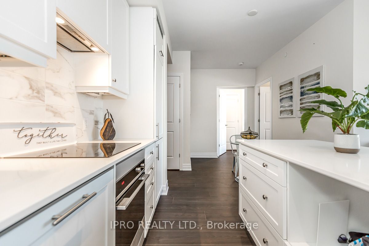 9085 Jane Street, #1910
