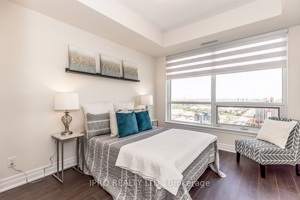 9085 Jane Street, #1910