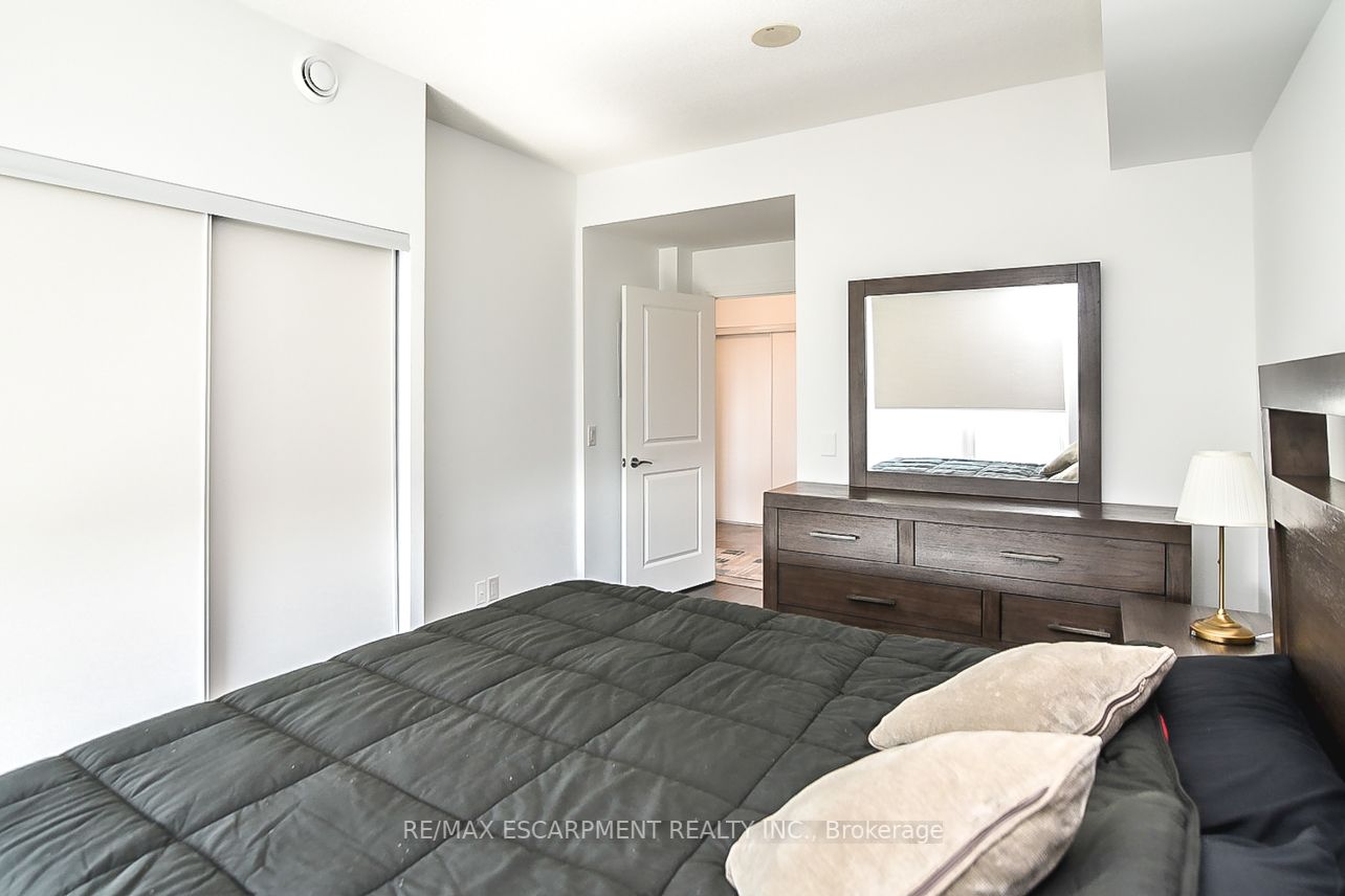 7730 Kipling Ave, #1002