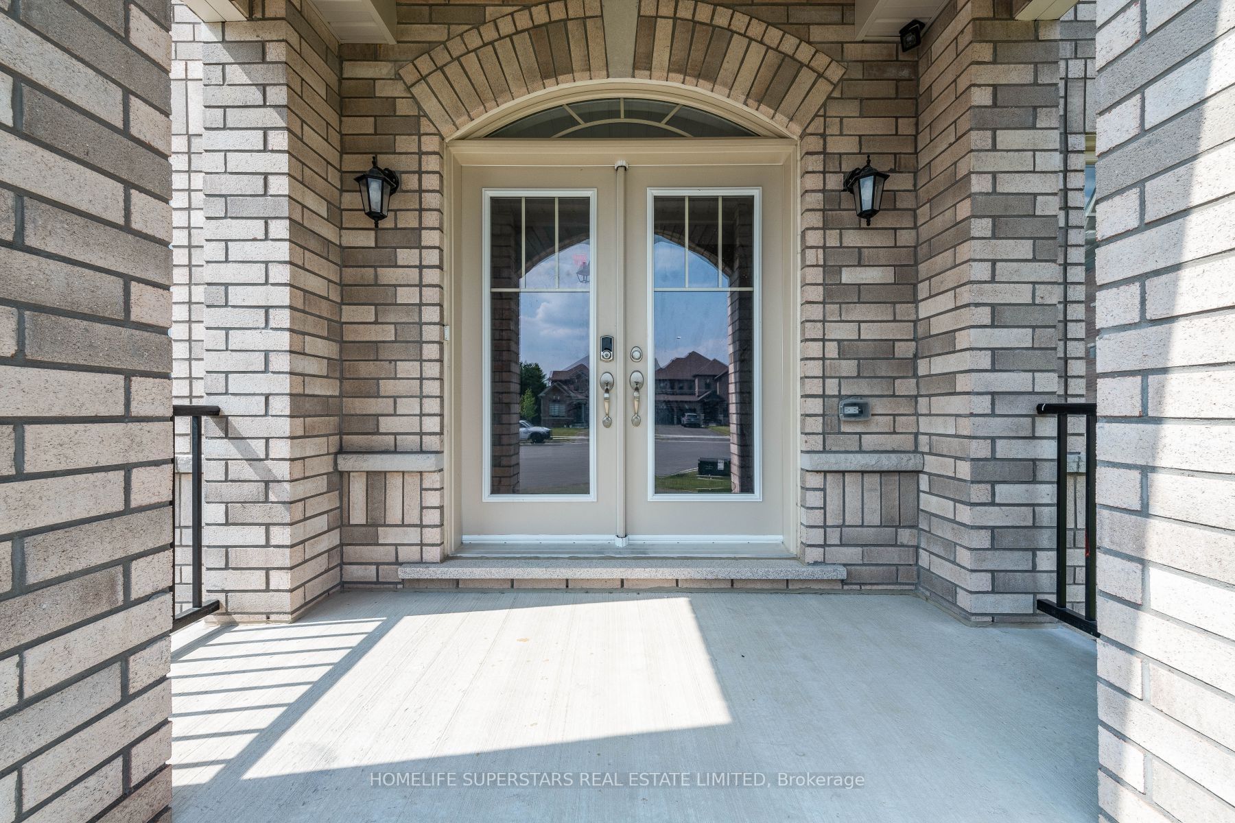 46 Ridgeview Court