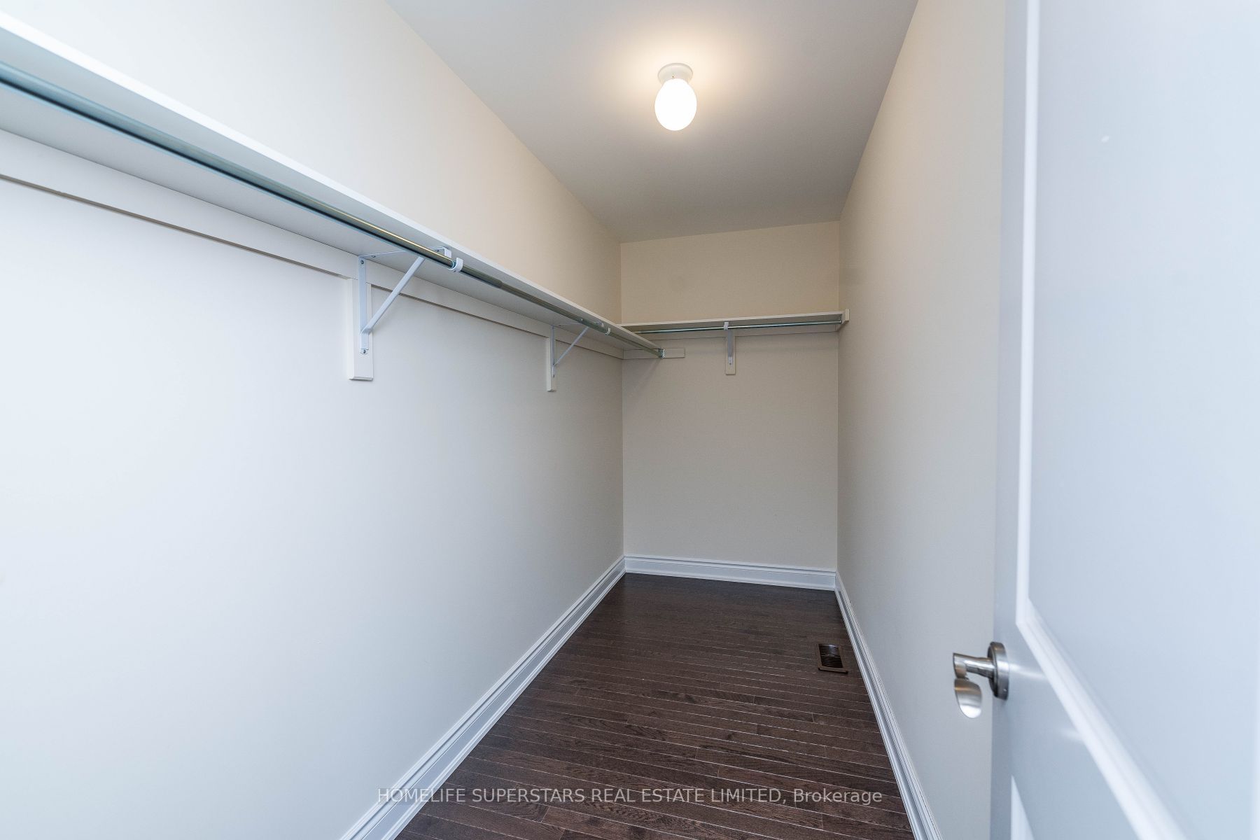 46 Ridgeview Court