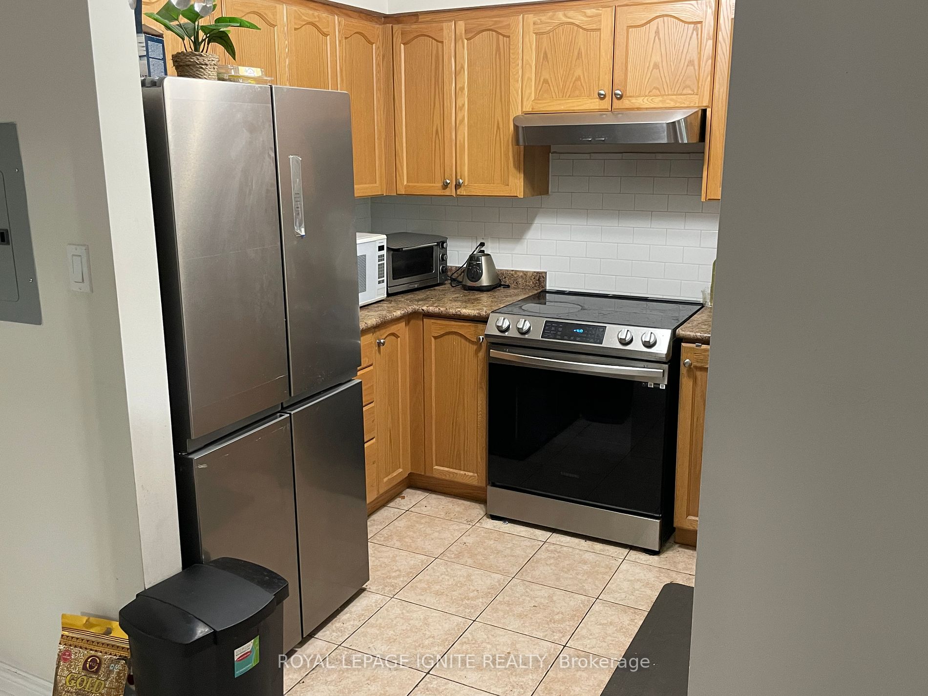 245 Pine Grove Rd, #211