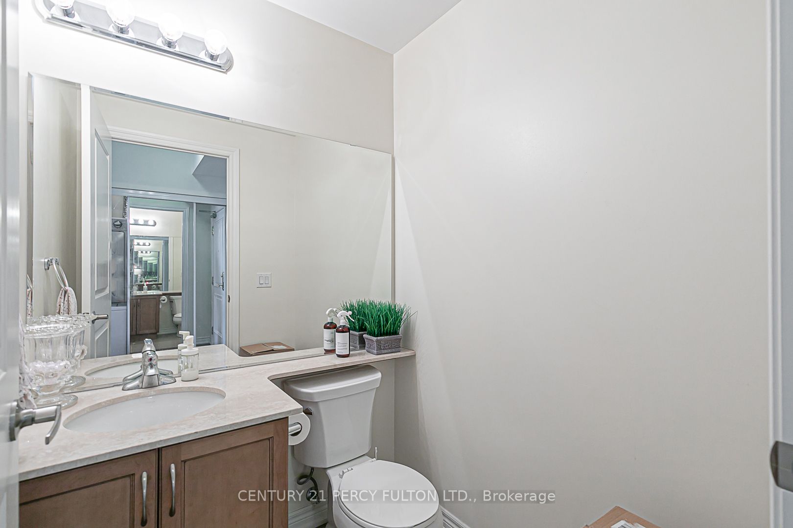 9245 Jane St, #1114