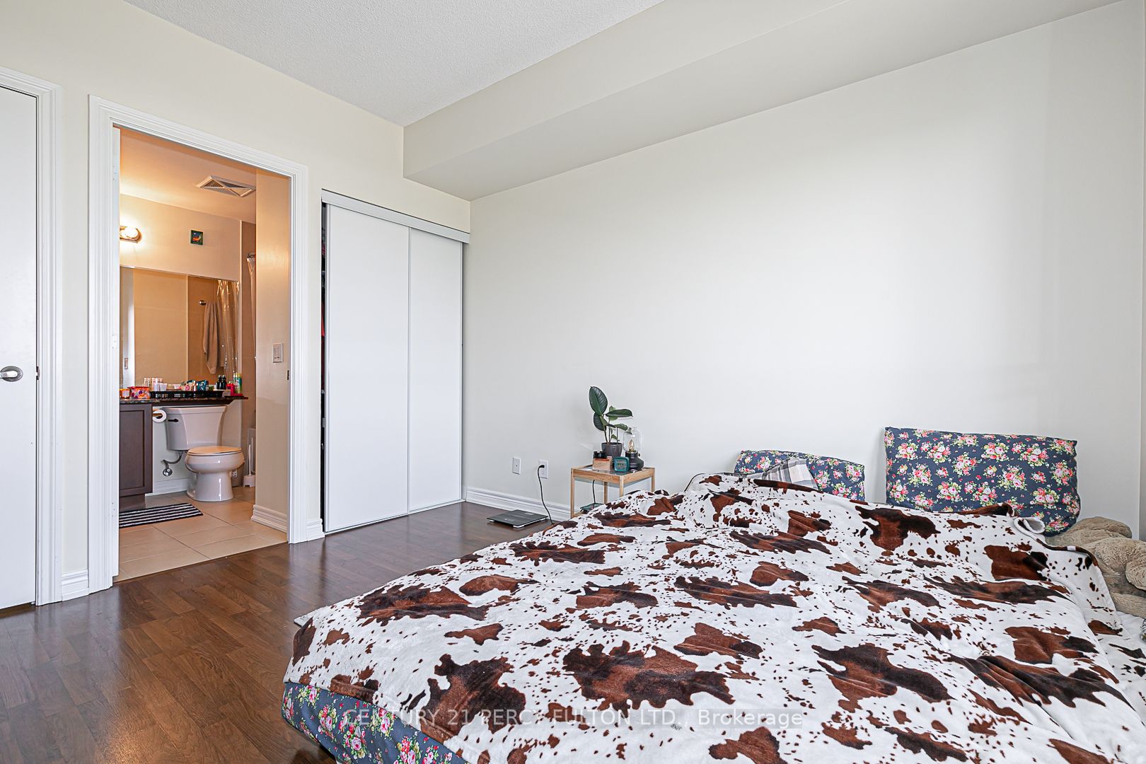 9245 Jane St, #1114