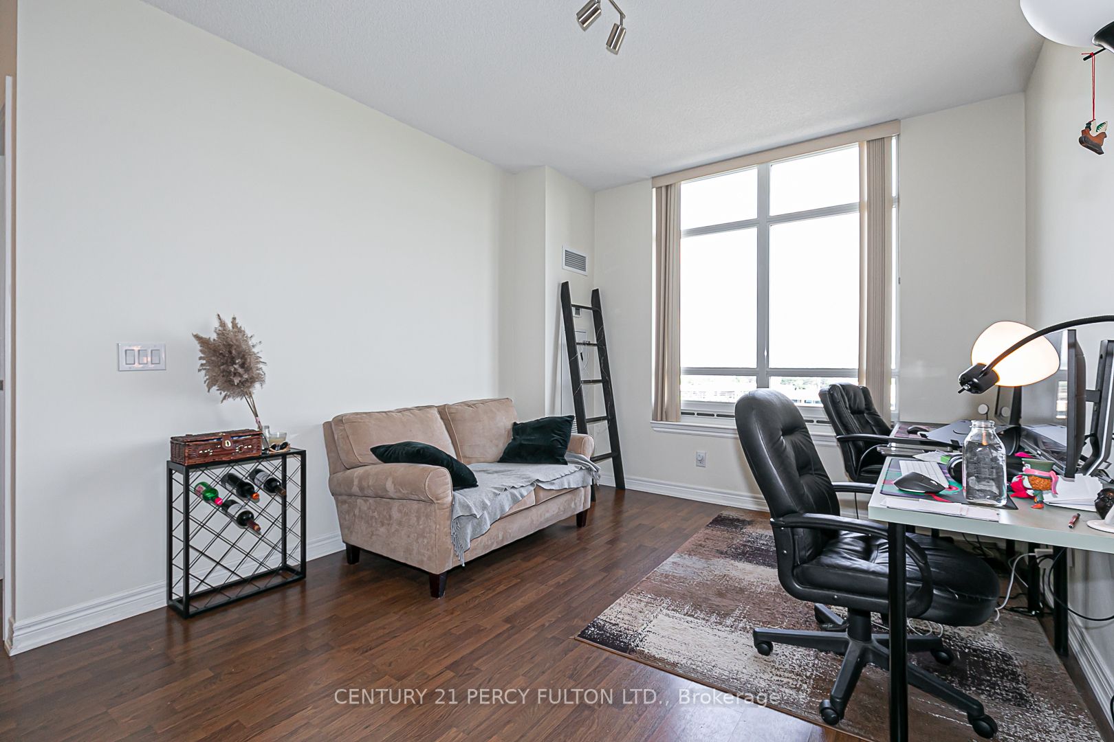 9245 Jane St, #1114