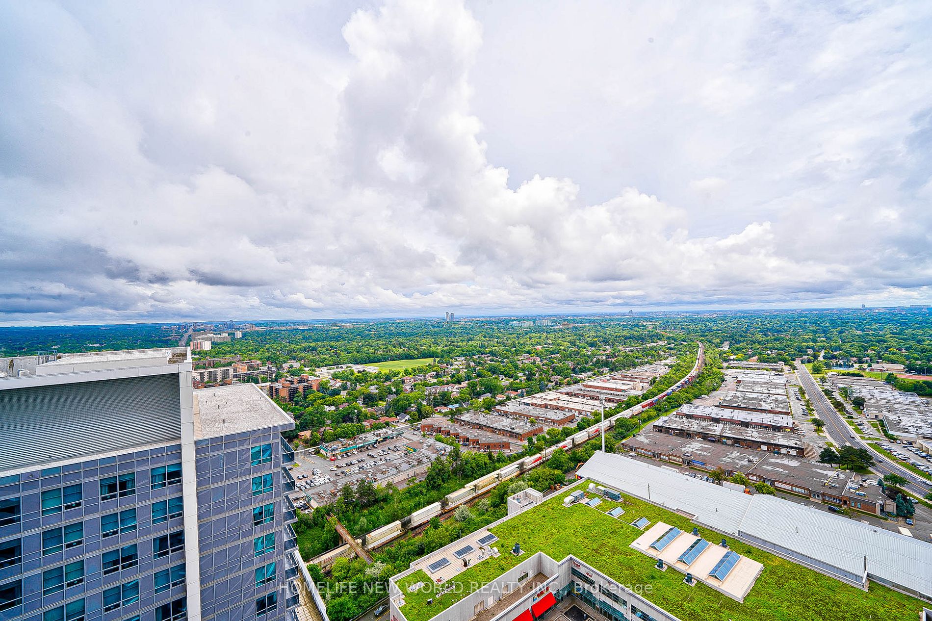 7171 Yonge St, #2706