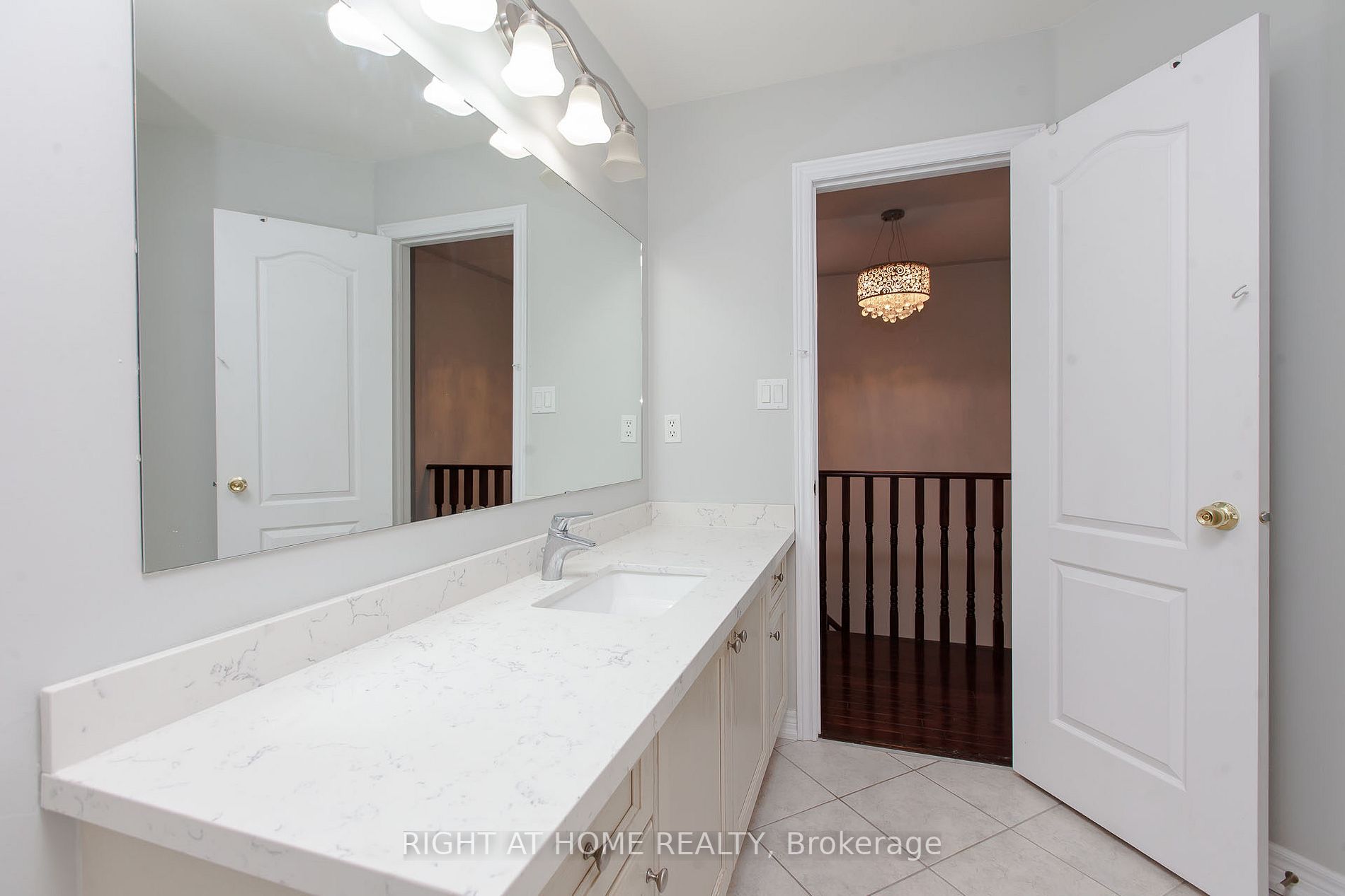 28 Ozner Cres