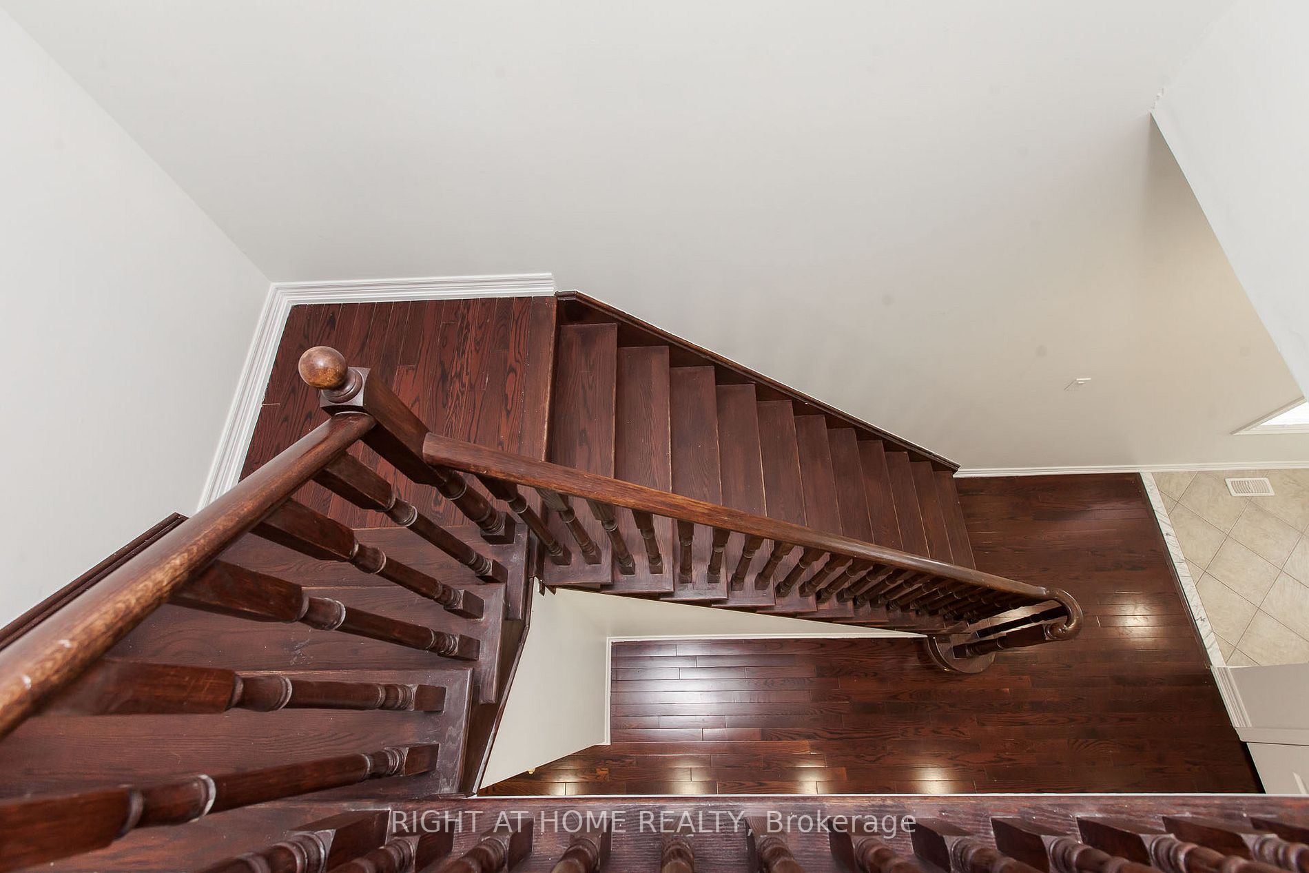28 Ozner Cres