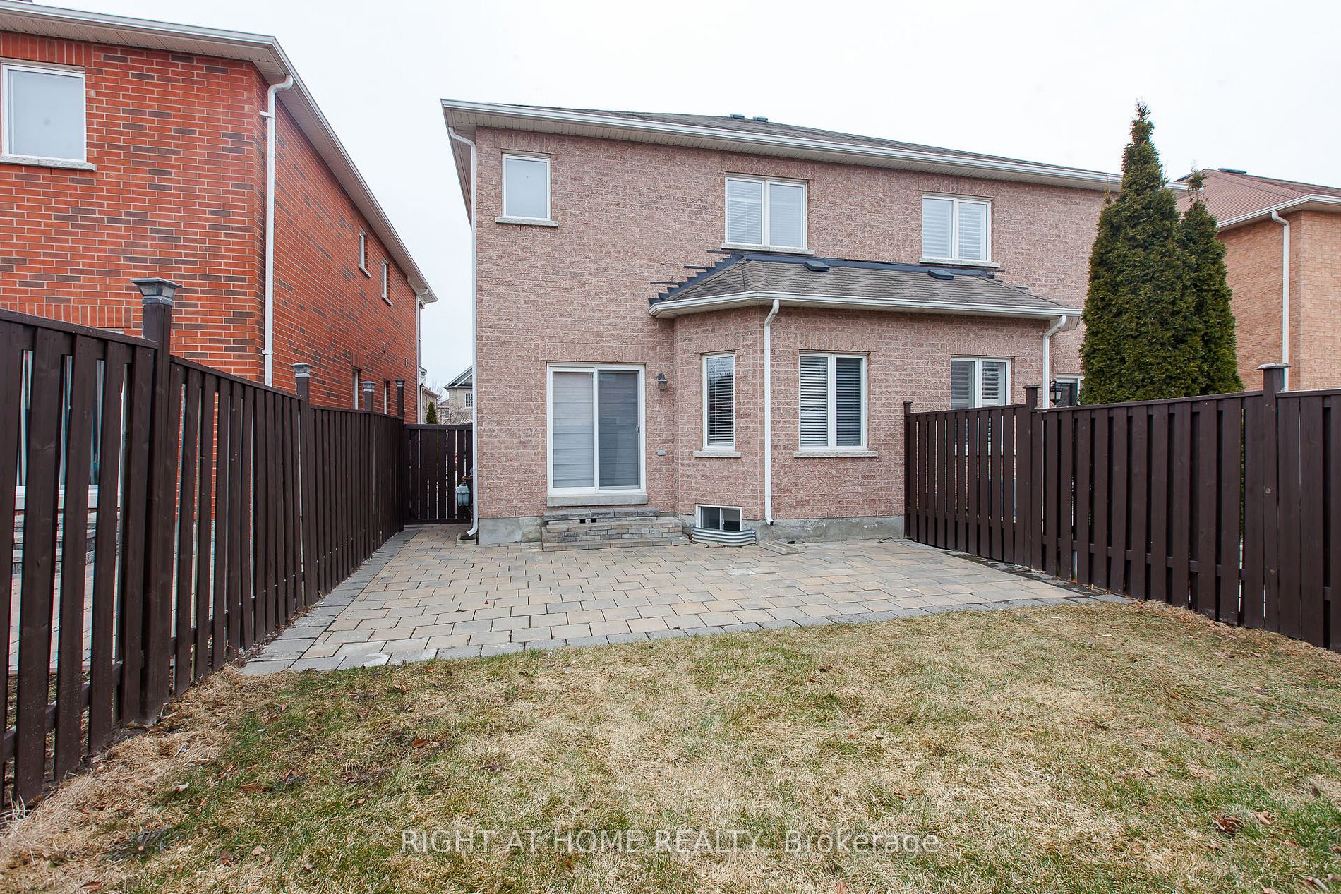 28 Ozner Cres