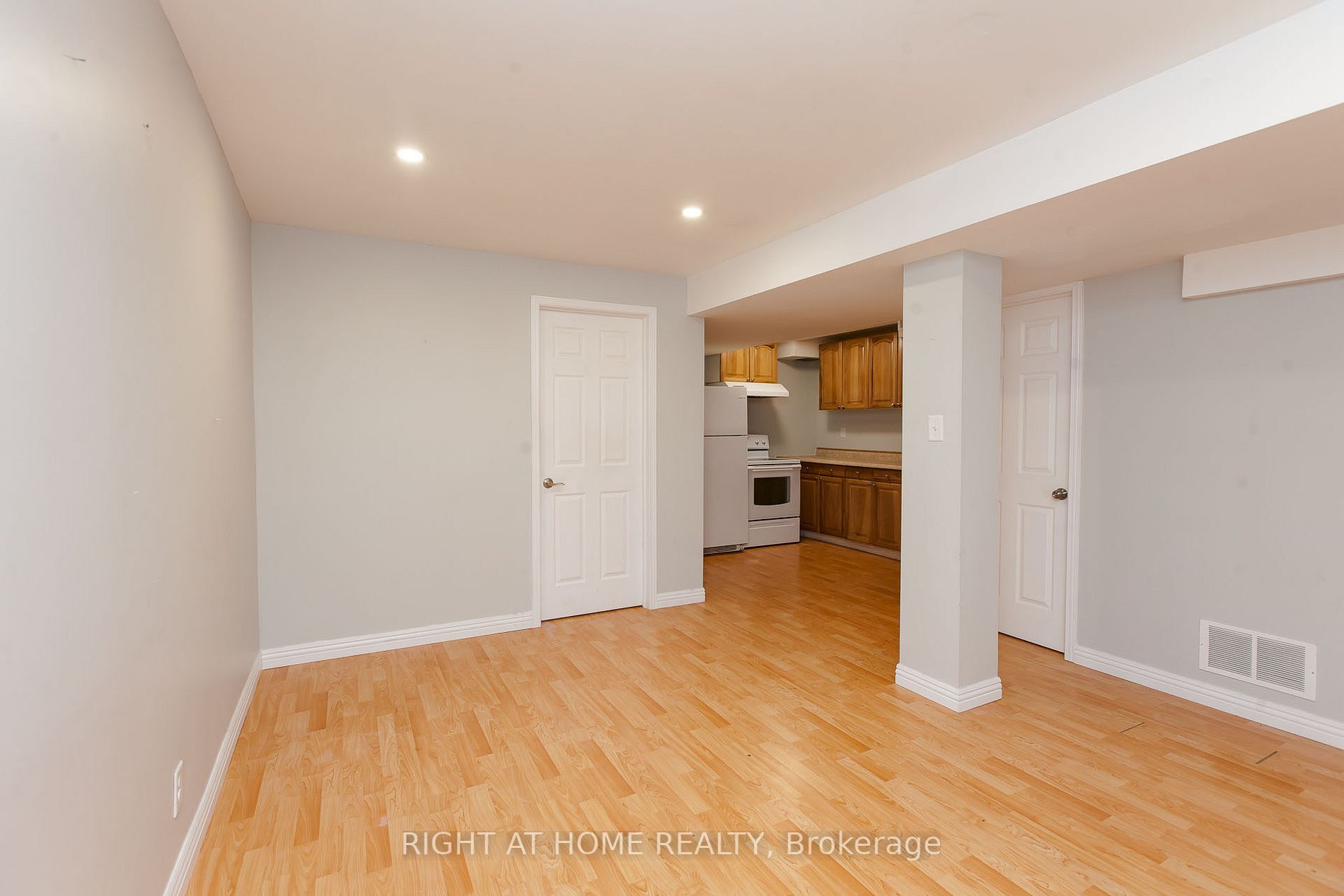 28 Ozner Cres
