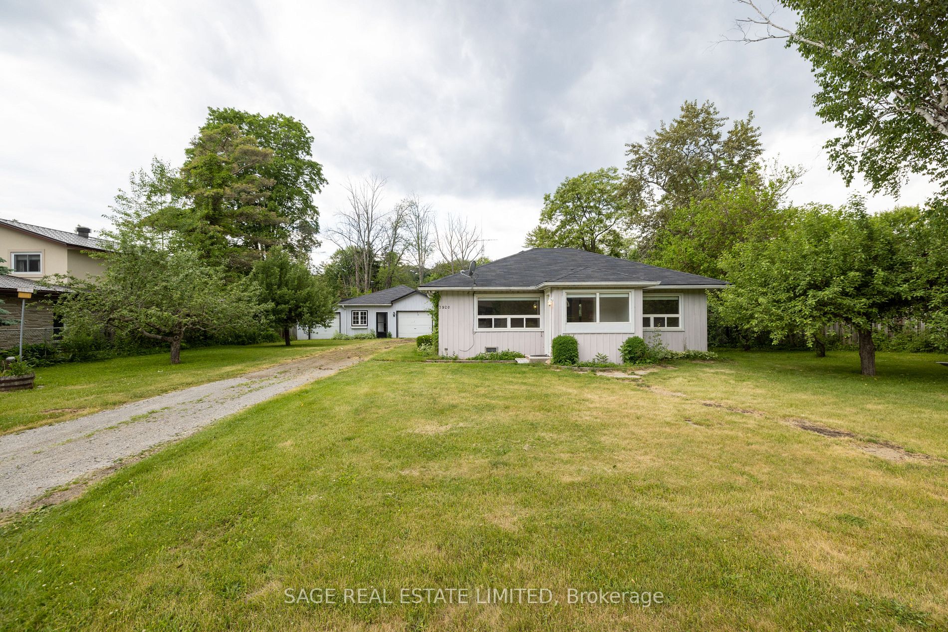3920 Ruth Rd