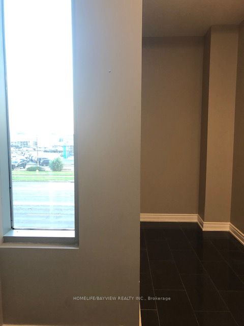 7163 Yonge St, #245