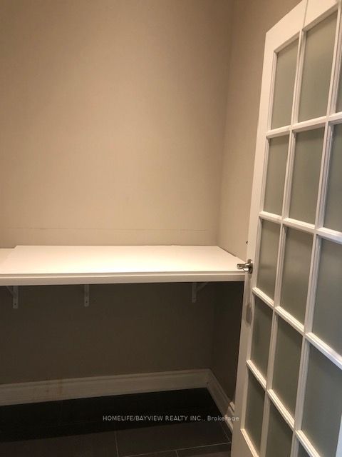 7163 Yonge St, #245