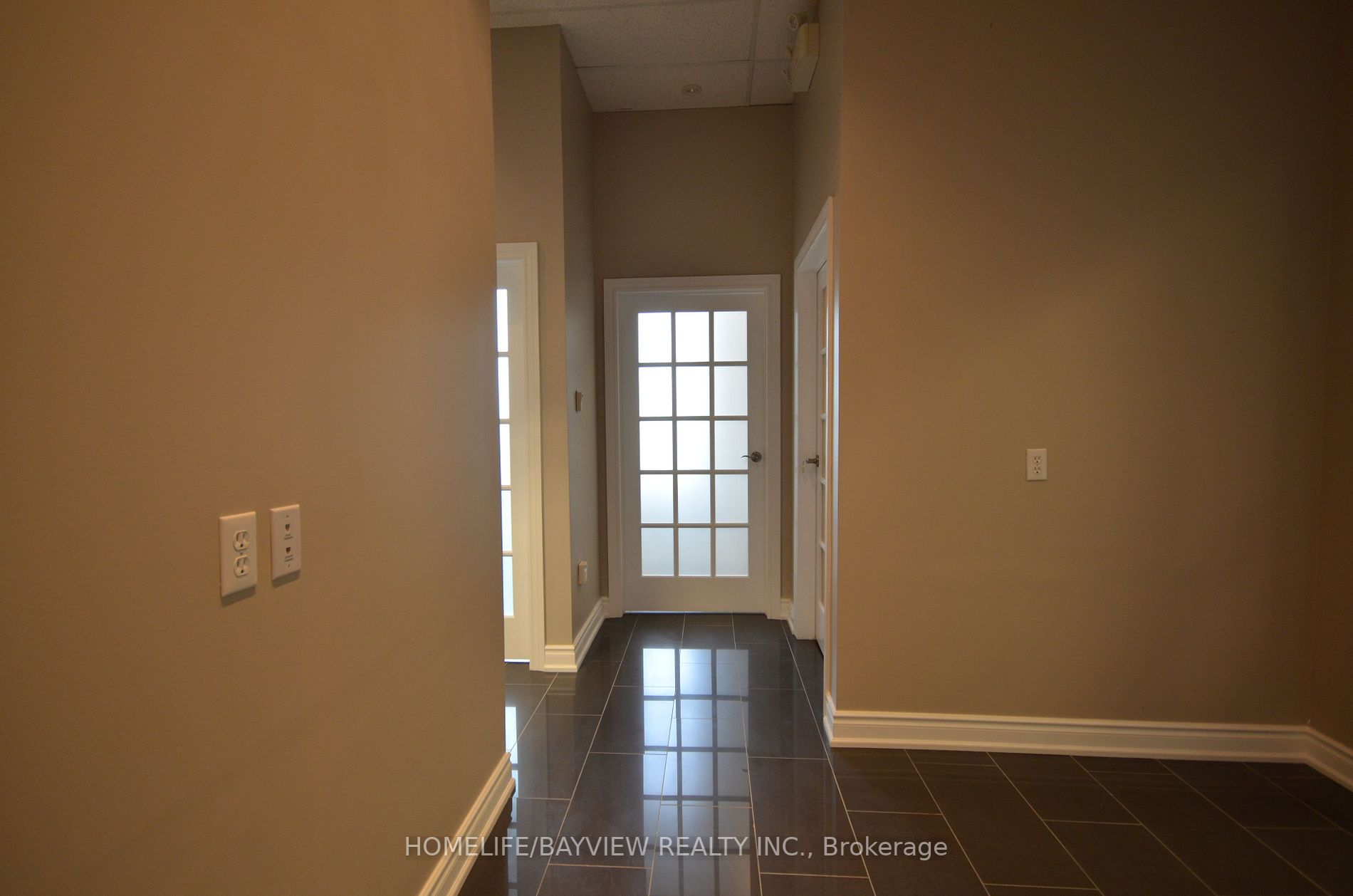 7163 Yonge St, #245
