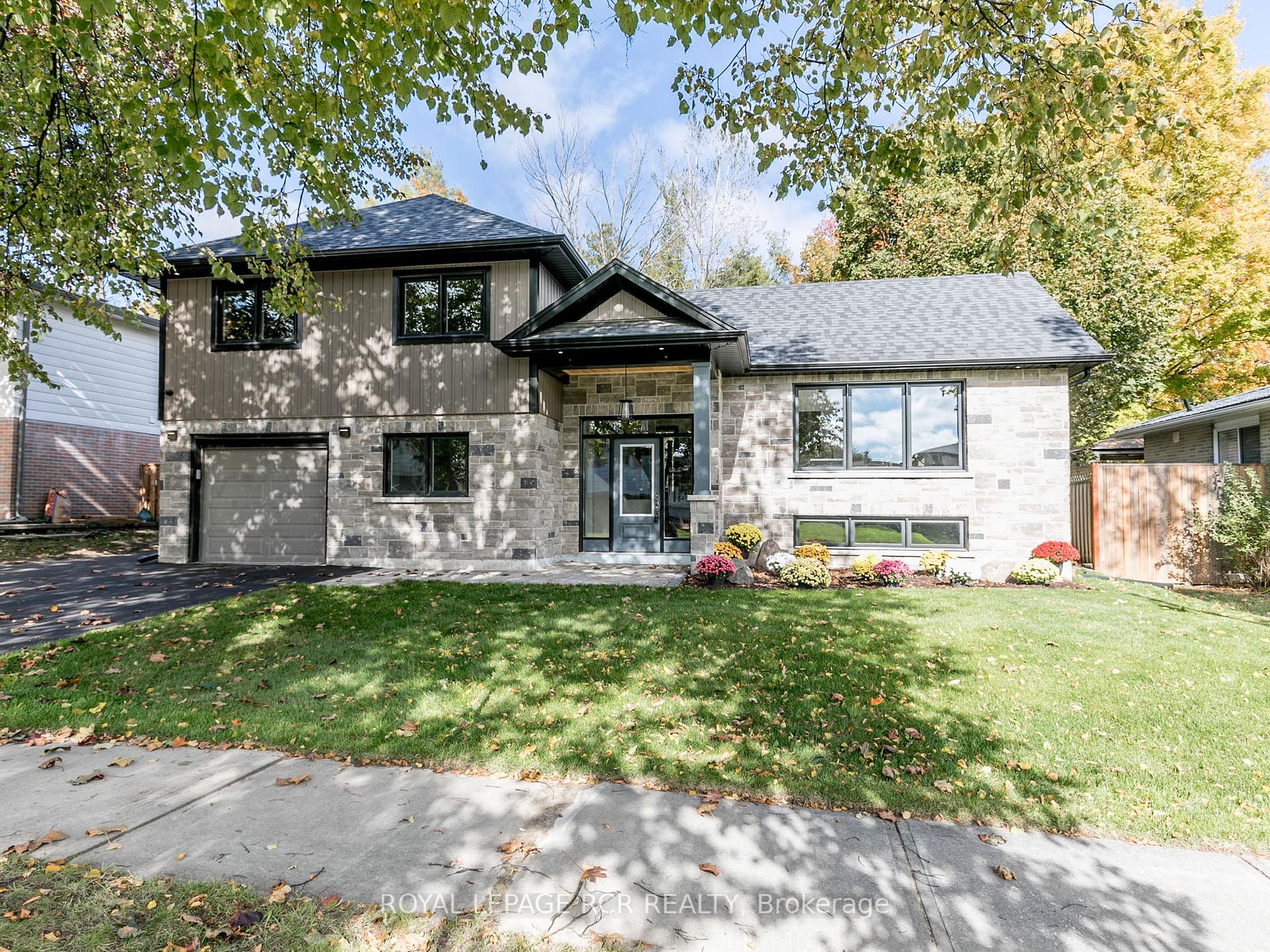 52 Hill Dr