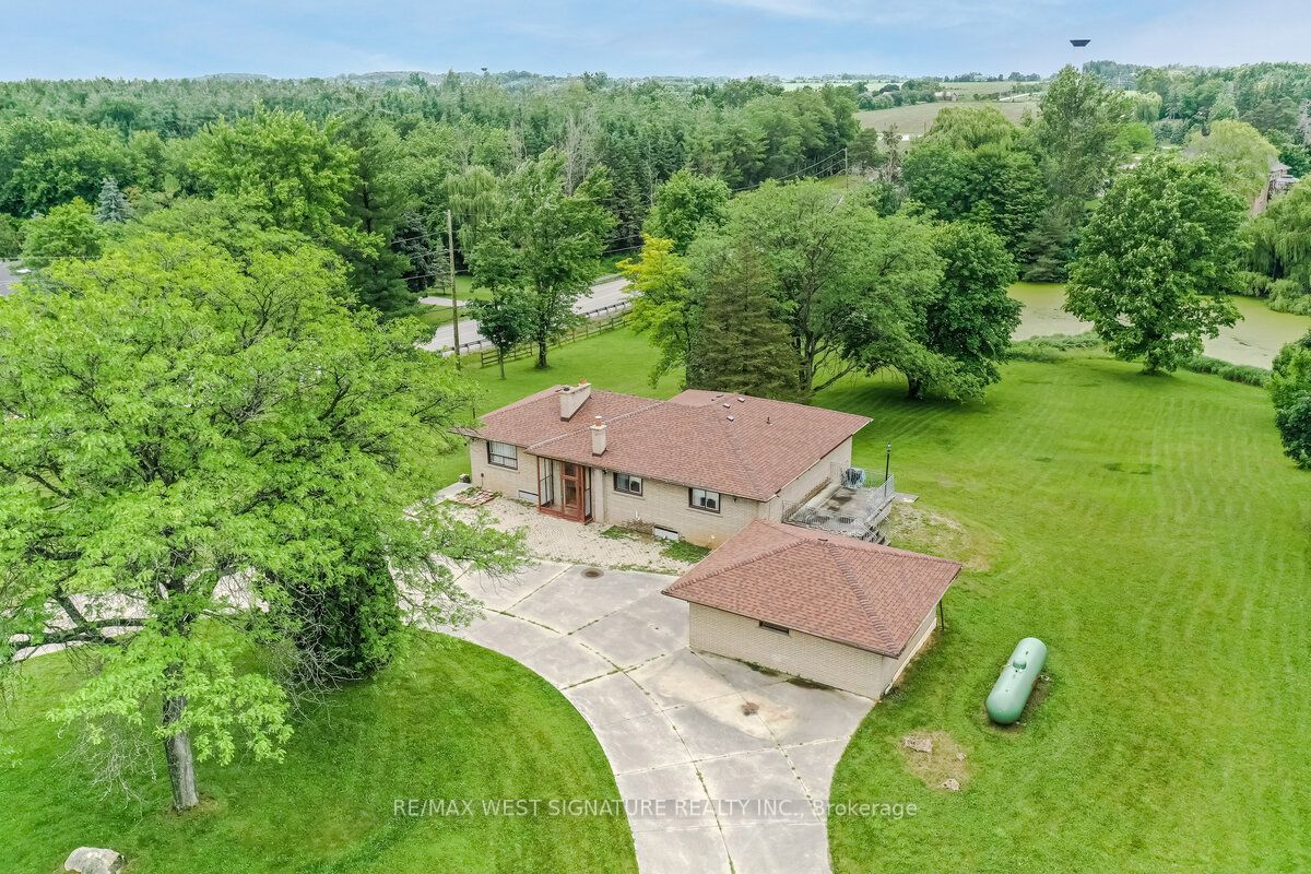 10 Keewaydin Rd