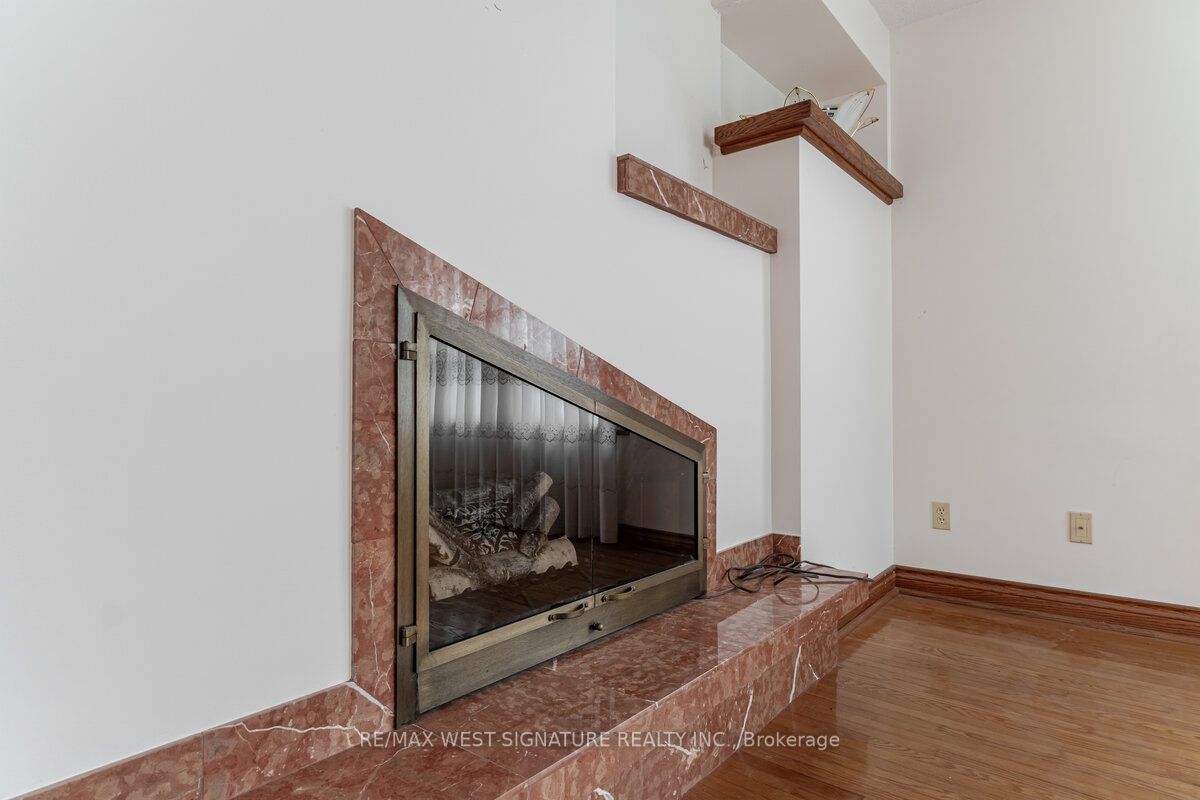 10 Keewaydin Rd