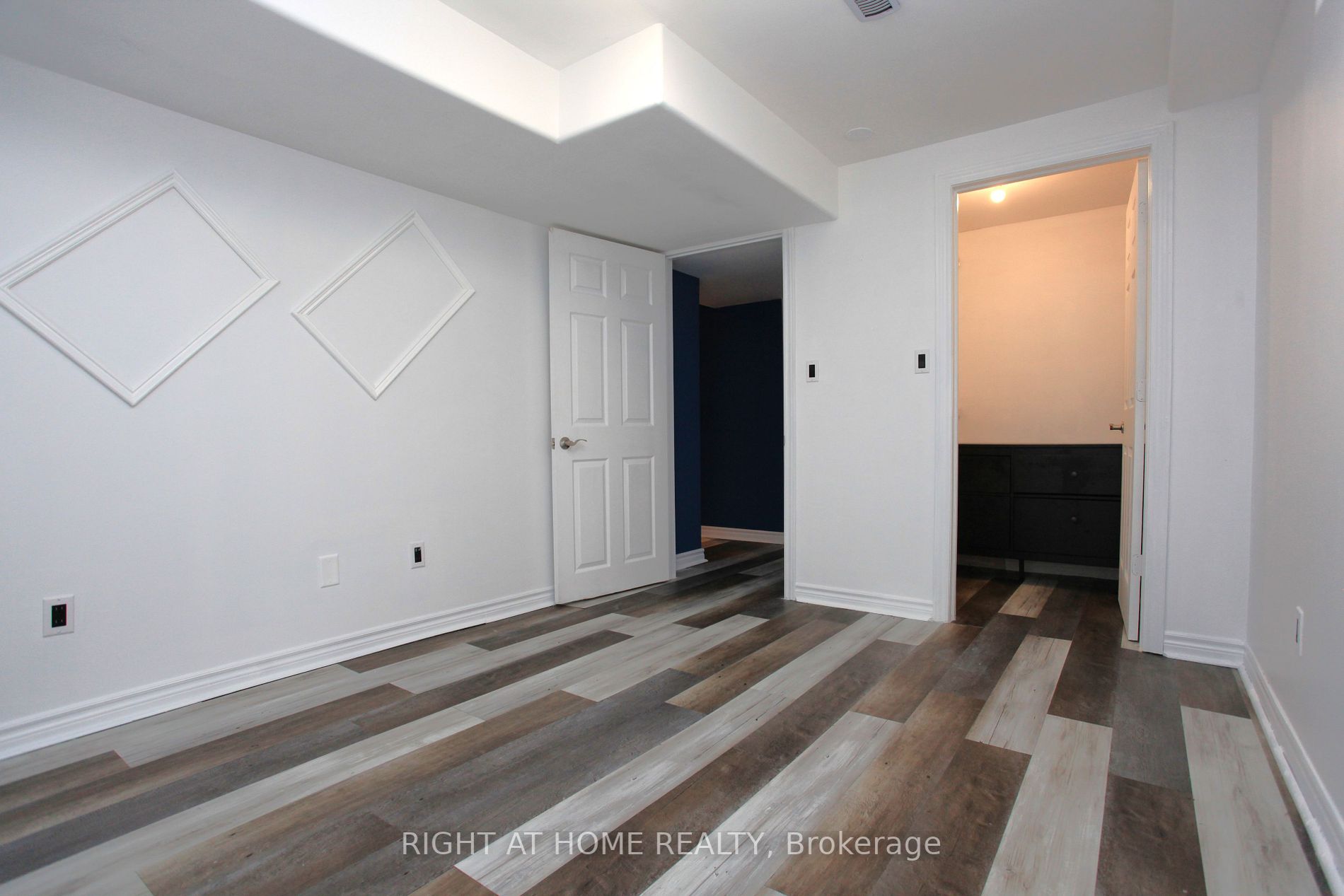 1224 Gina St
