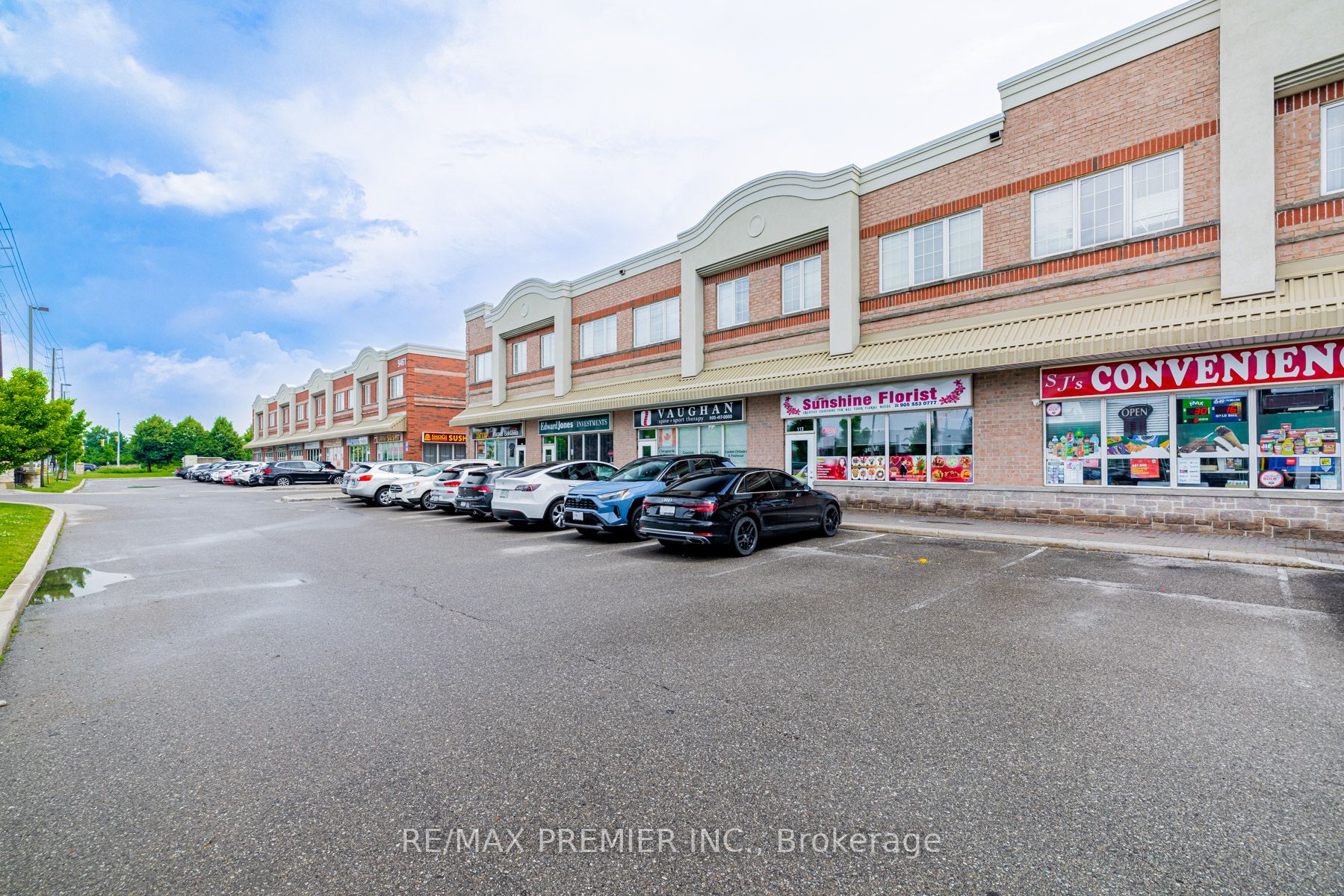 9441 Jane St, #112