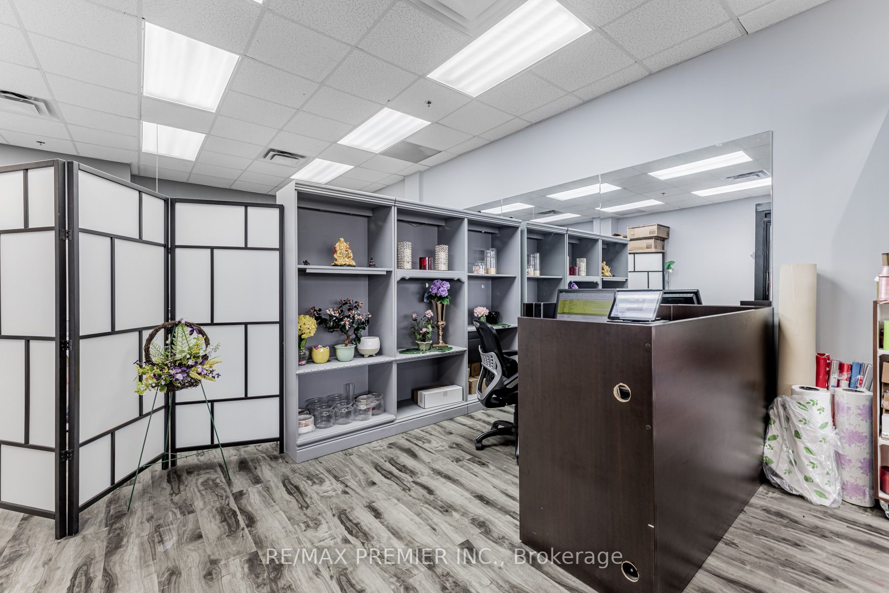 9441 Jane St, #112