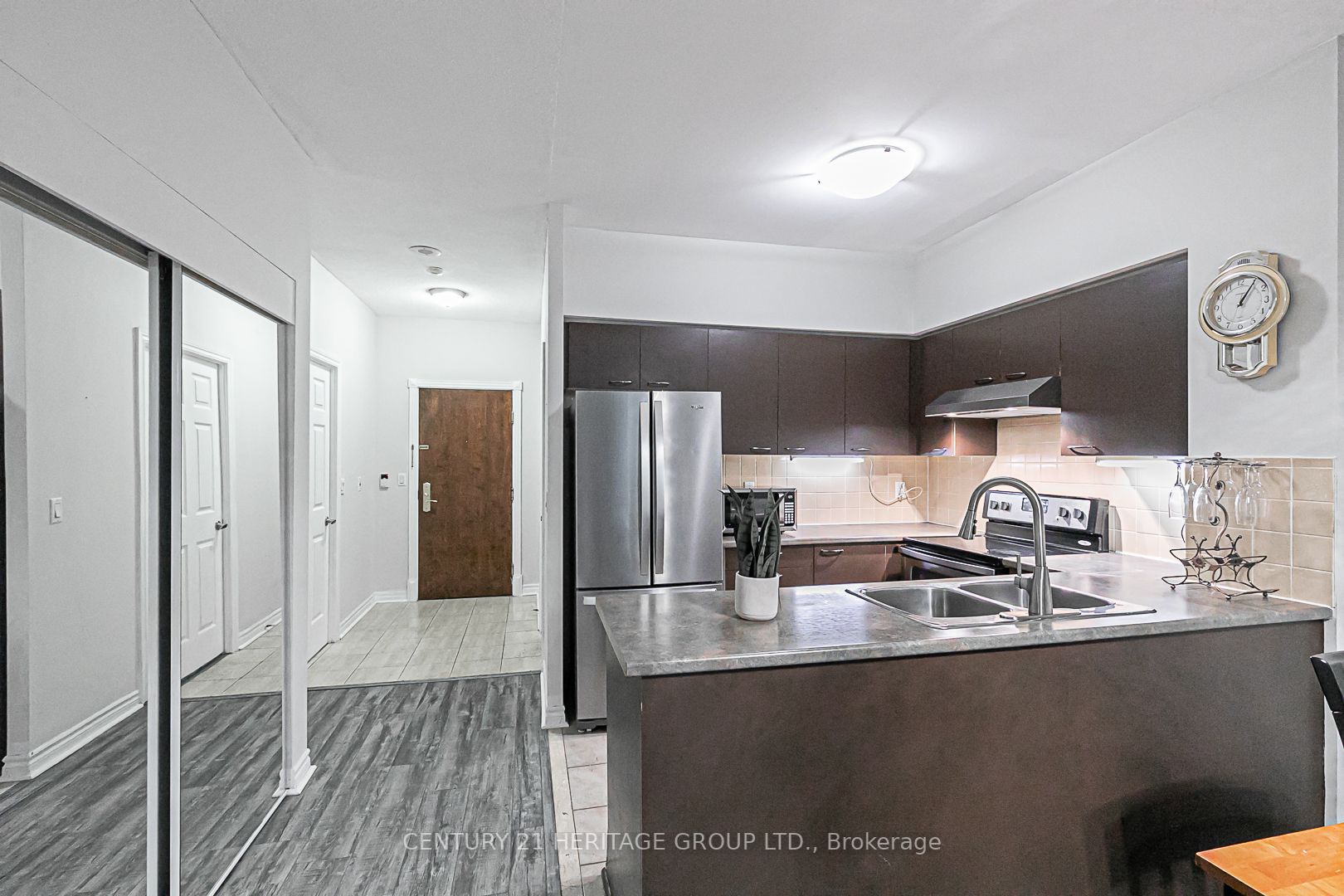 130 Pond Dr, #102