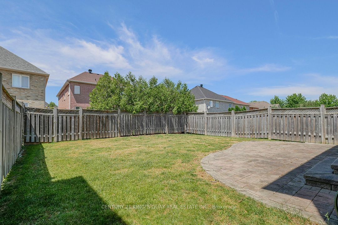 50 Castleglen Blvd