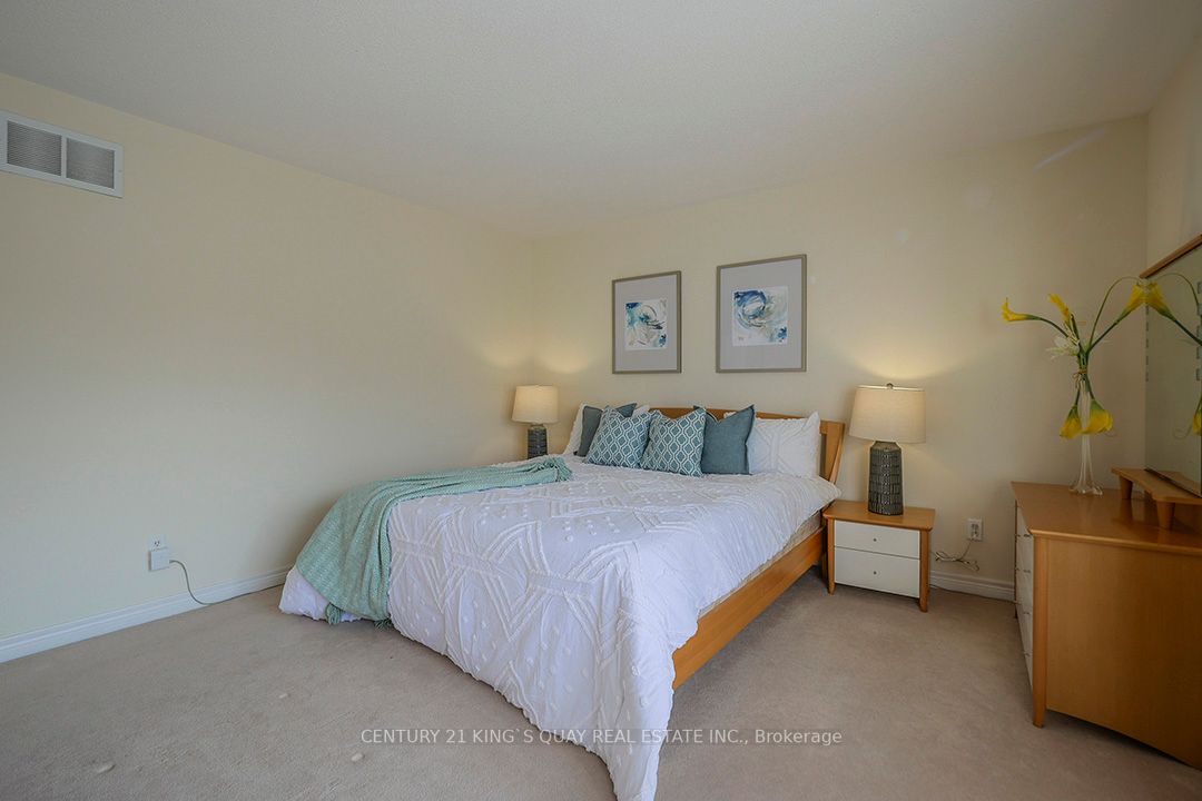 50 Castleglen Blvd