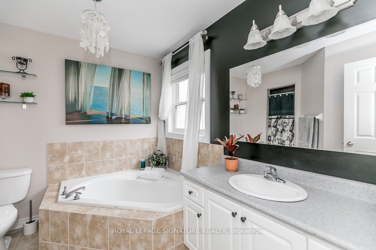 84 Elmwood Ave