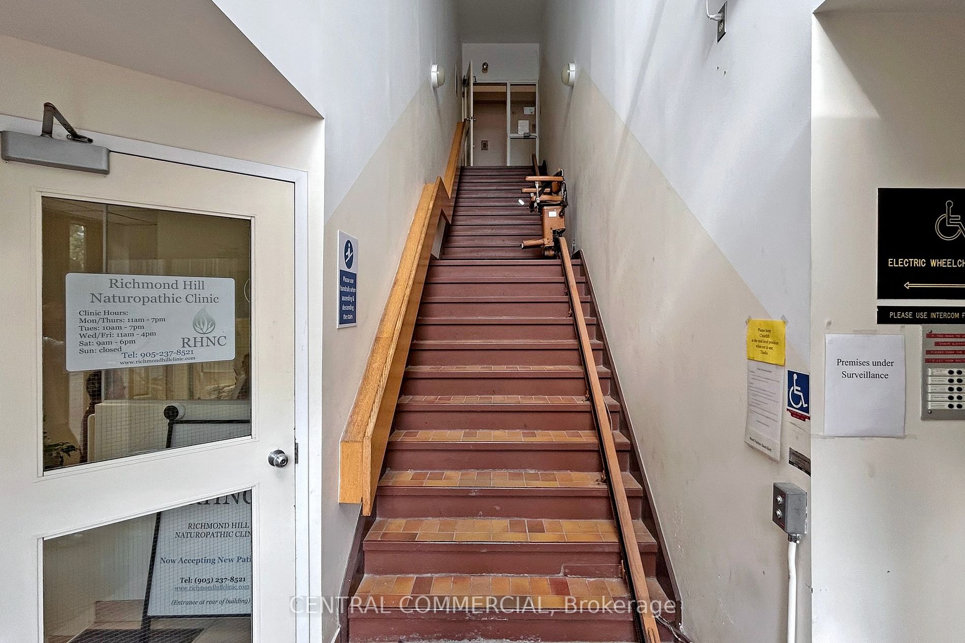 10168 Yonge St, #204