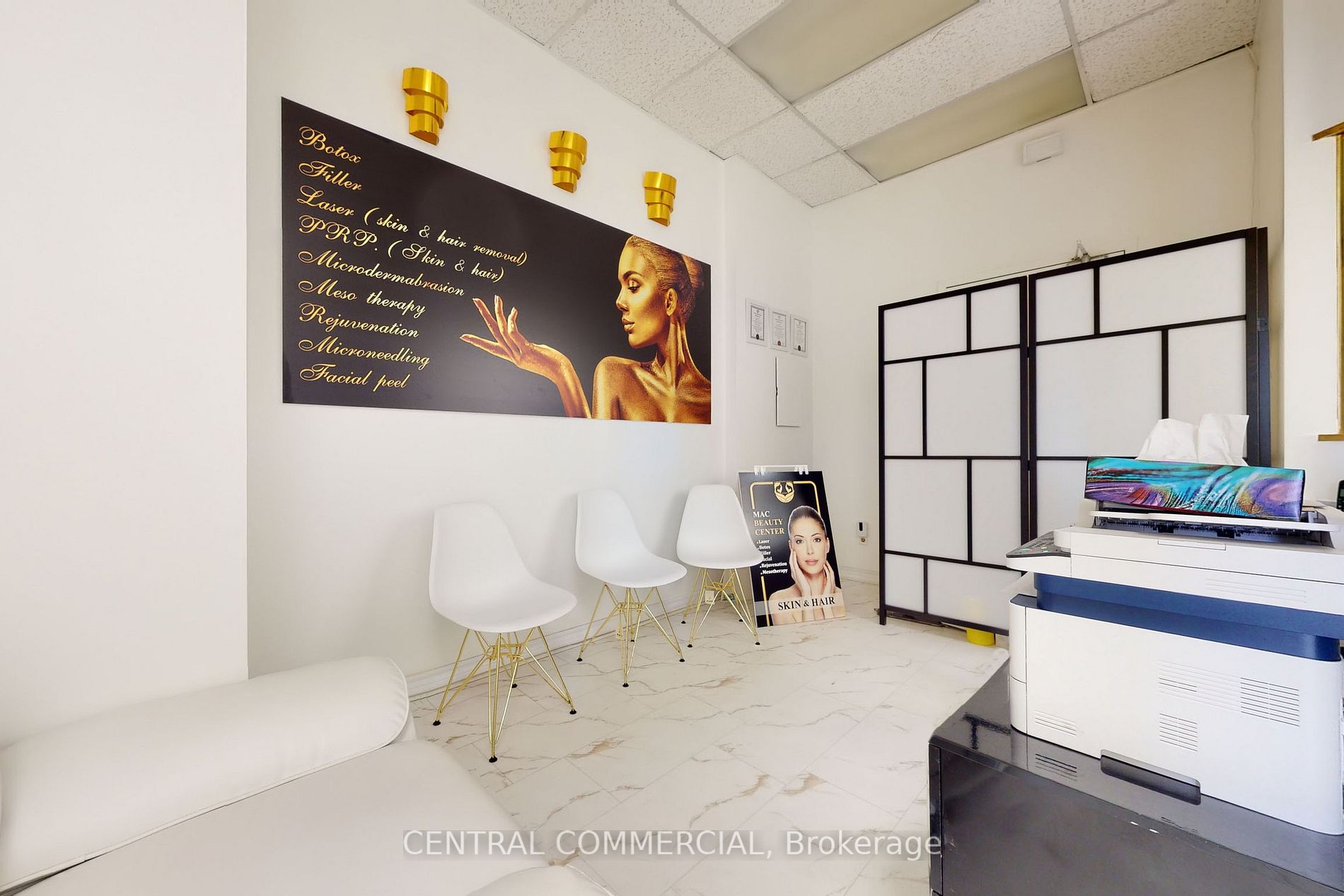 10168 Yonge St, #204